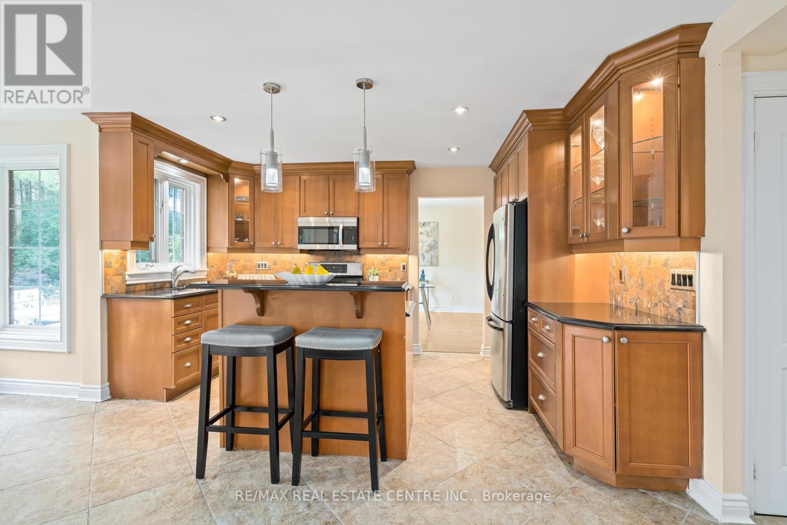 4 Pine Ridge Road, Erin, Ontario  N0B 1T0 - Photo 8 - X12083802