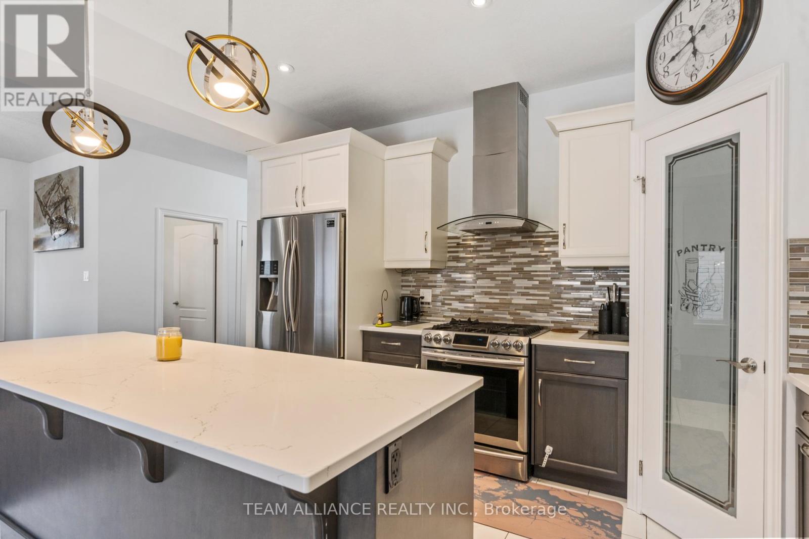 2791 Oriole Drive S, London, Ontario  N6M 0G9 - Photo 14 - X12083832