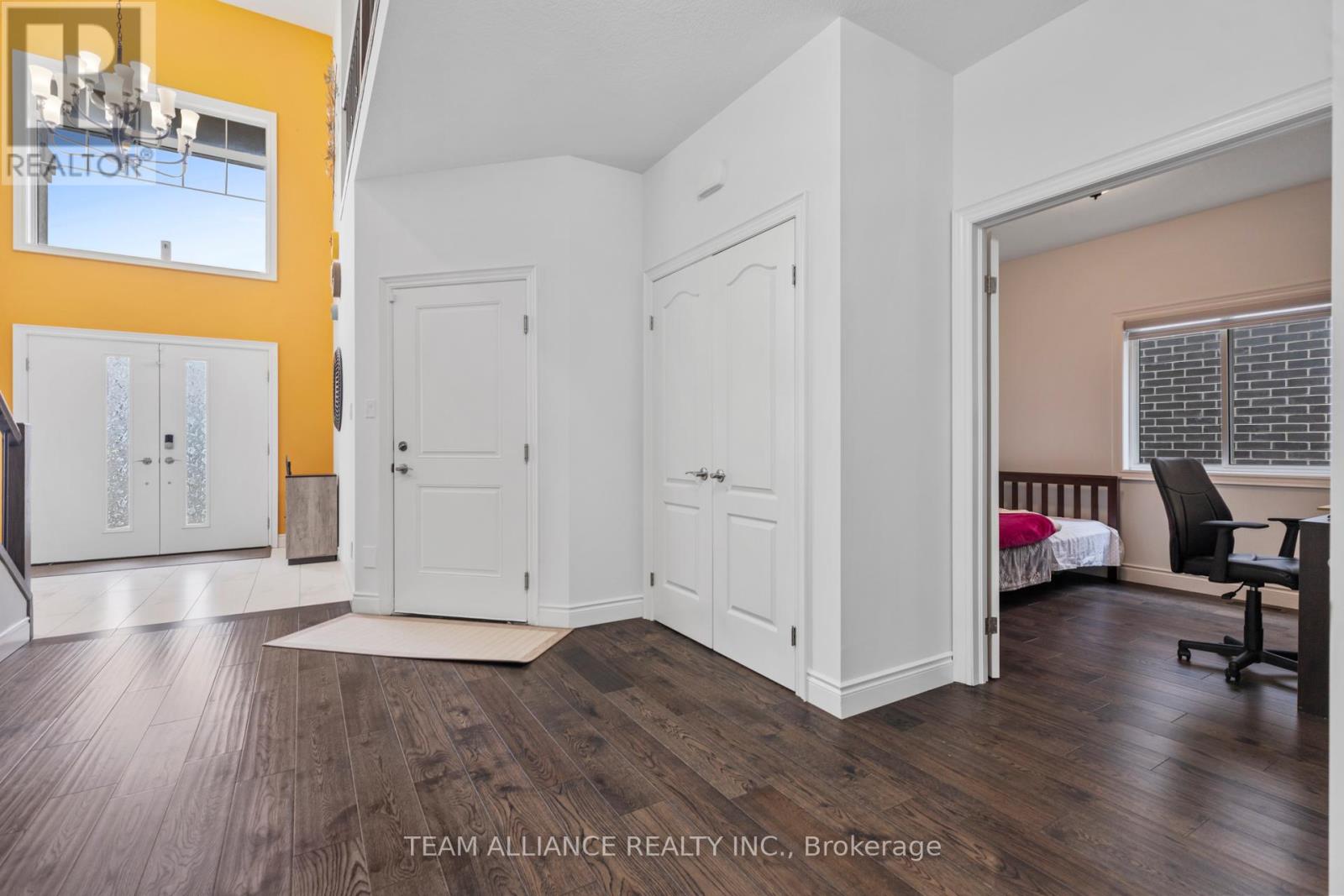 2791 Oriole Drive S, London, Ontario  N6M 0G9 - Photo 7 - X12083832