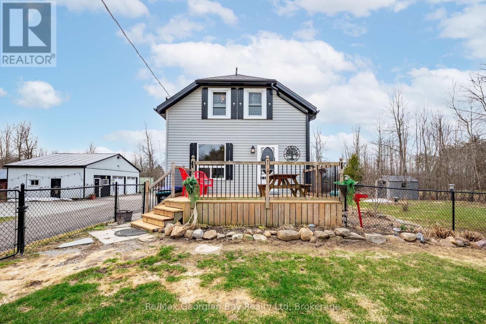 2066 Irish Line, Severn (Coldwater), Ontario  L0K 1E0 - Photo 1 - S11962994