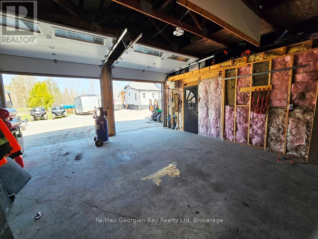 2066 Irish Line, Severn (Coldwater), Ontario  L0K 1E0 - Photo 45 - S11962994