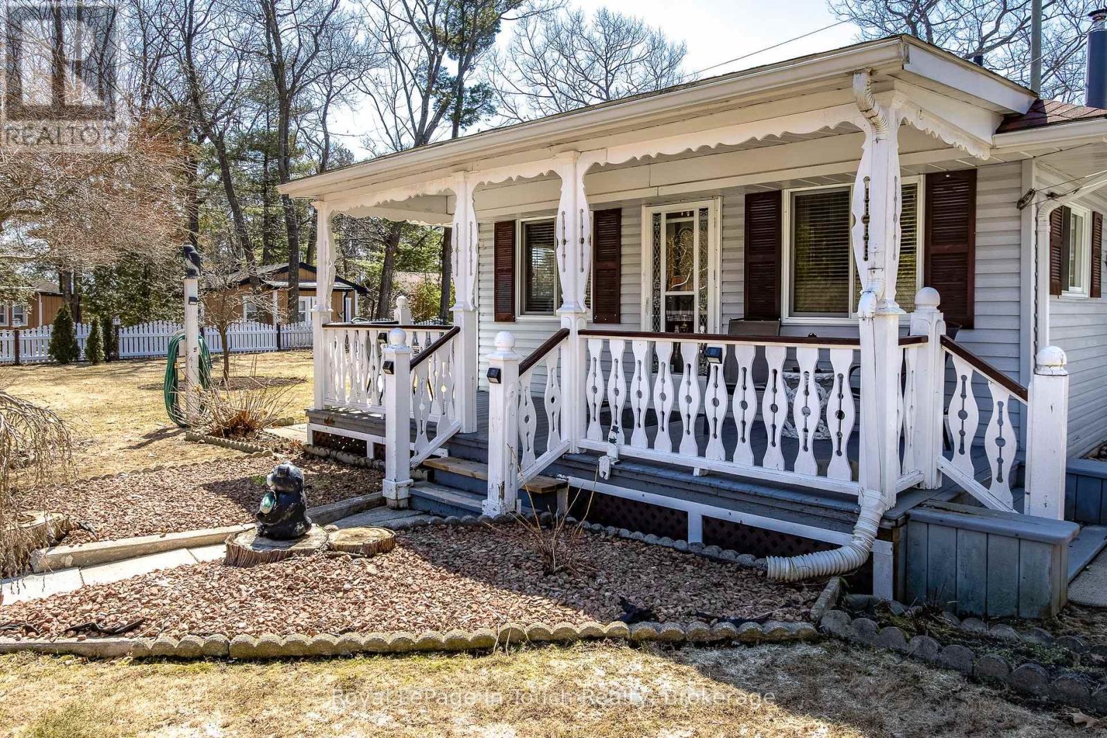 25 Yarwood Road, Tiny, Ontario  L0L 2J0 - Photo 12 - S12084008