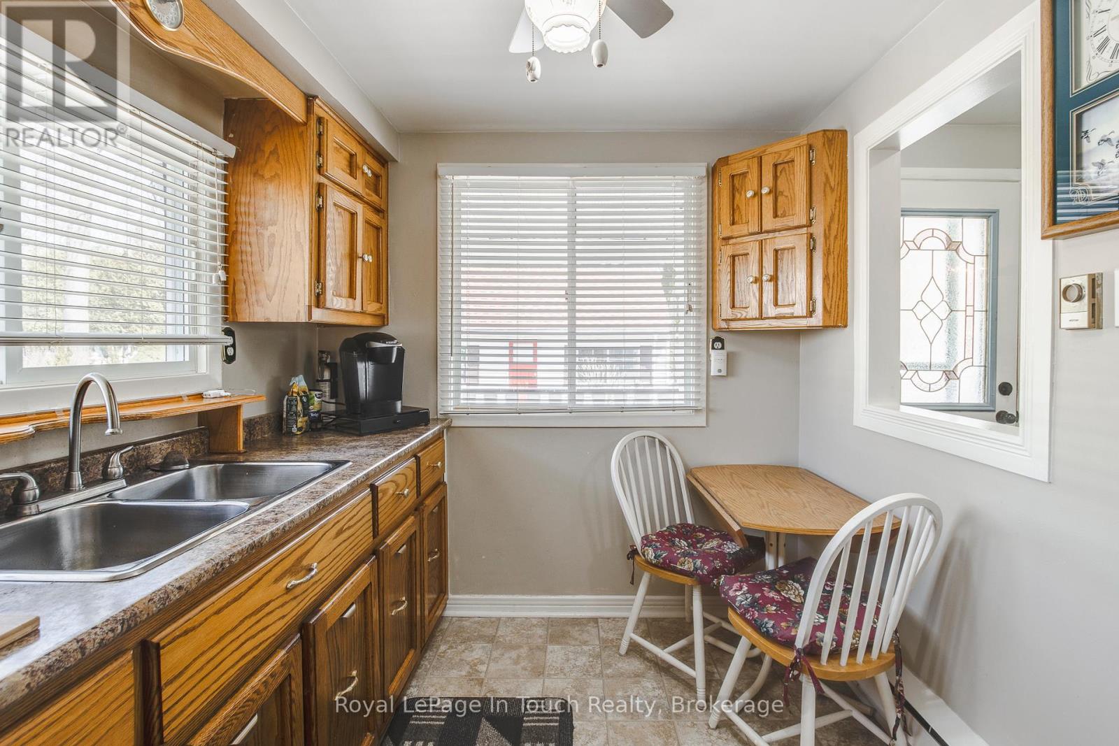 25 Yarwood Road, Tiny, Ontario  L0L 2J0 - Photo 16 - S12084008