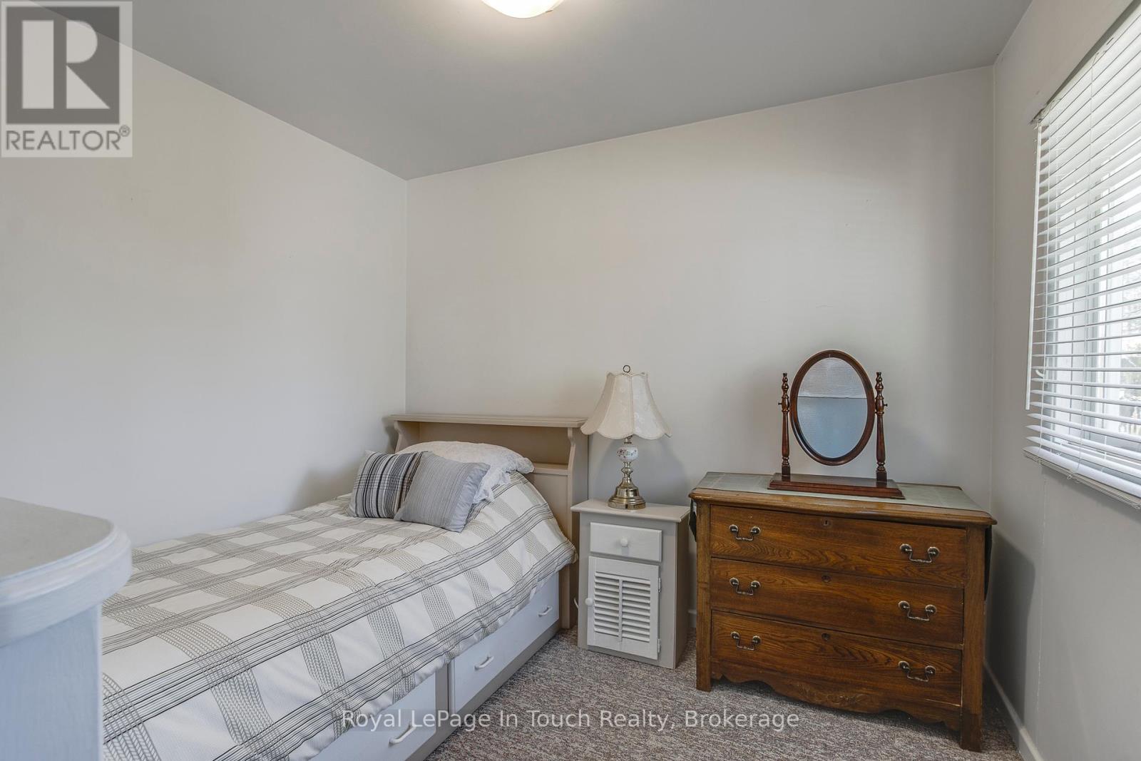 25 Yarwood Road, Tiny, Ontario  L0L 2J0 - Photo 28 - S12084008