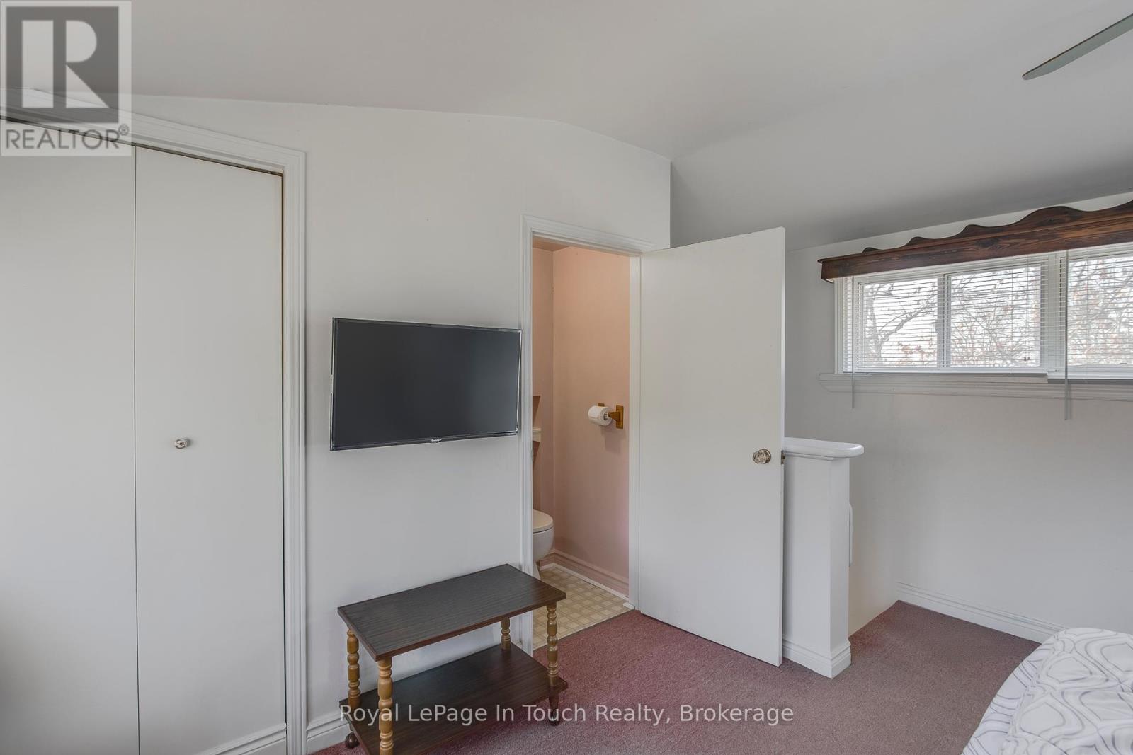 25 Yarwood Road, Tiny, Ontario  L0L 2J0 - Photo 32 - S12084008