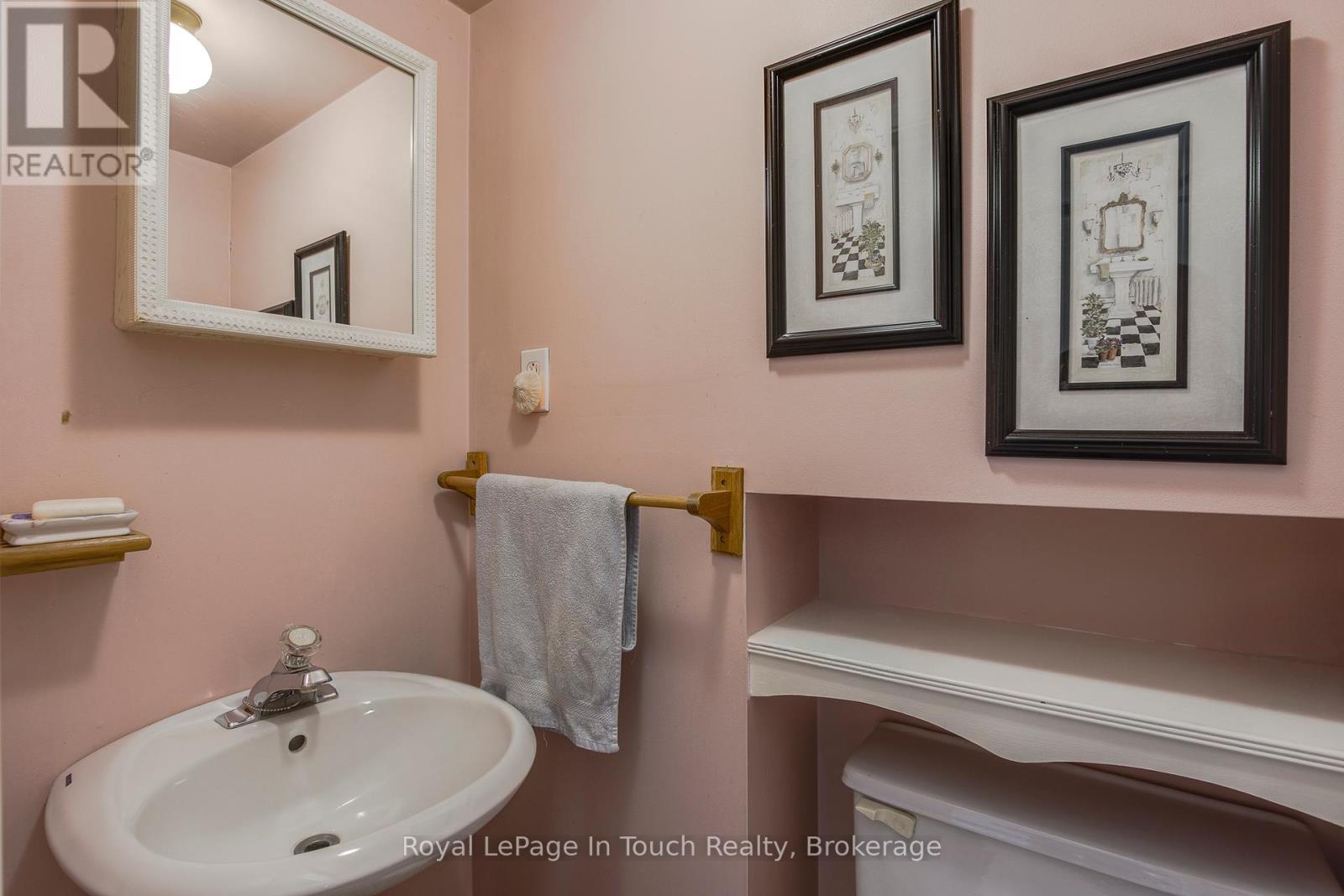 25 Yarwood Road, Tiny, Ontario  L0L 2J0 - Photo 33 - S12084008