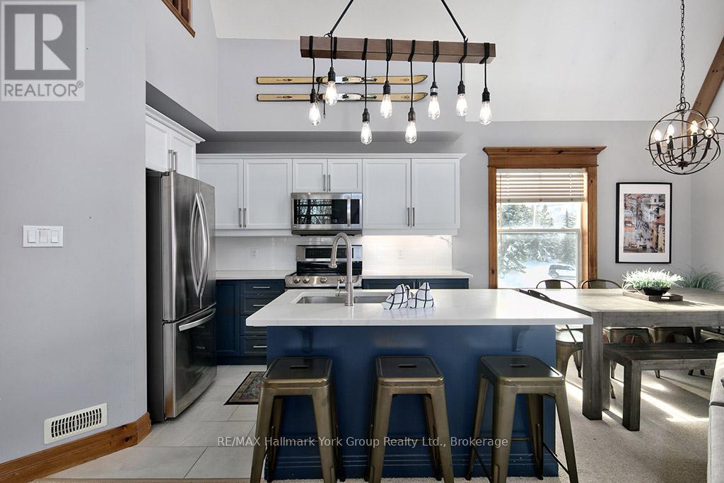 217 - 184 Snowbridge Way, Blue Mountains, Ontario  L9Y 0V1 - Photo 19 - X12083999