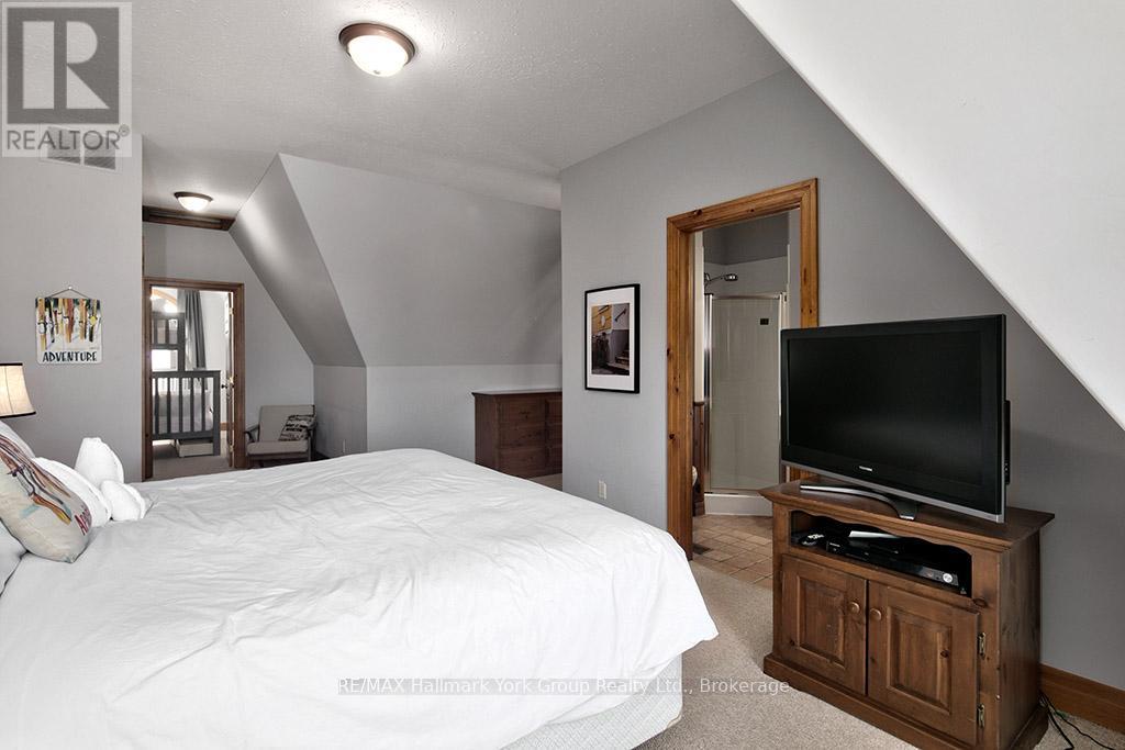 217 - 184 Snowbridge Way, Blue Mountains, Ontario  L9Y 0V1 - Photo 31 - X12083999