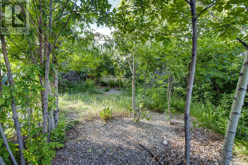 Property at 317 Dufferin Street image 5
