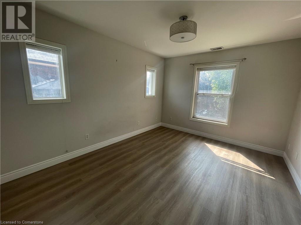 49 Fairleigh Avenue Unit# 2, Hamilton, Ontario  L8M 2K1 - Photo 13 - 40717202