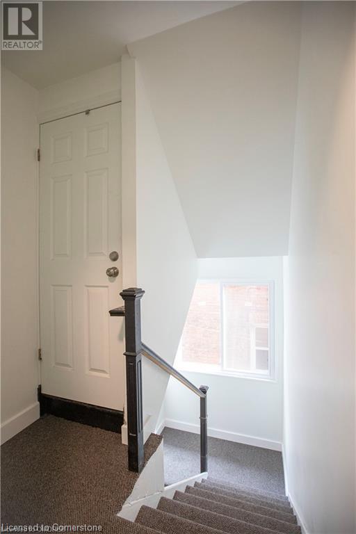 49 Fairleigh Avenue Unit# 2, Hamilton, Ontario  L8M 2K1 - Photo 8 - 40717202