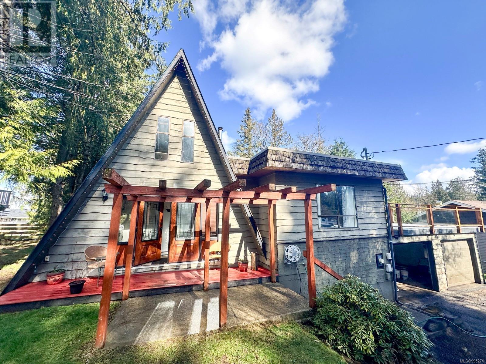 Property at 28 Lebarz Rd image 1
