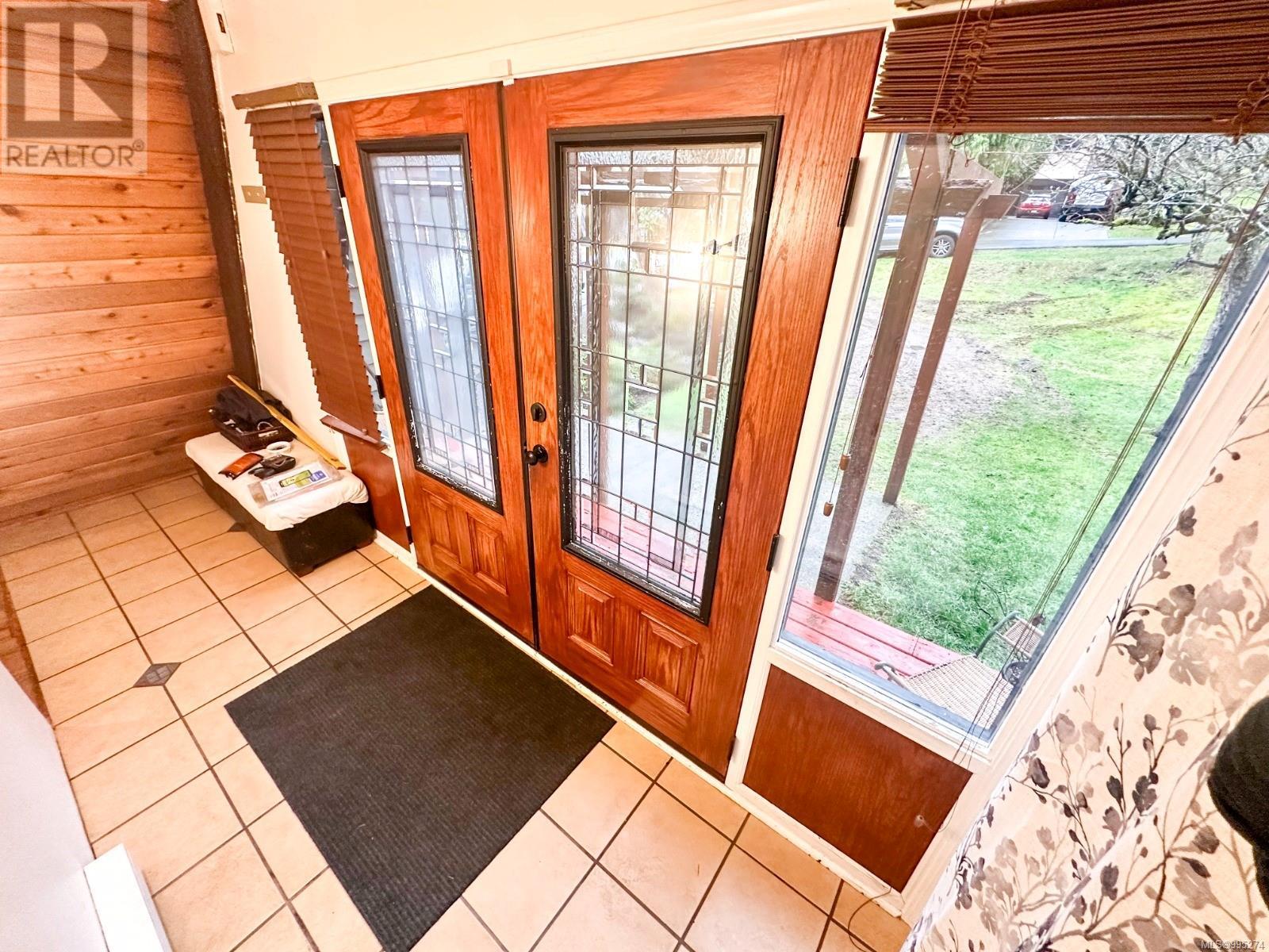 Property at 28 Lebarz Rd image 5