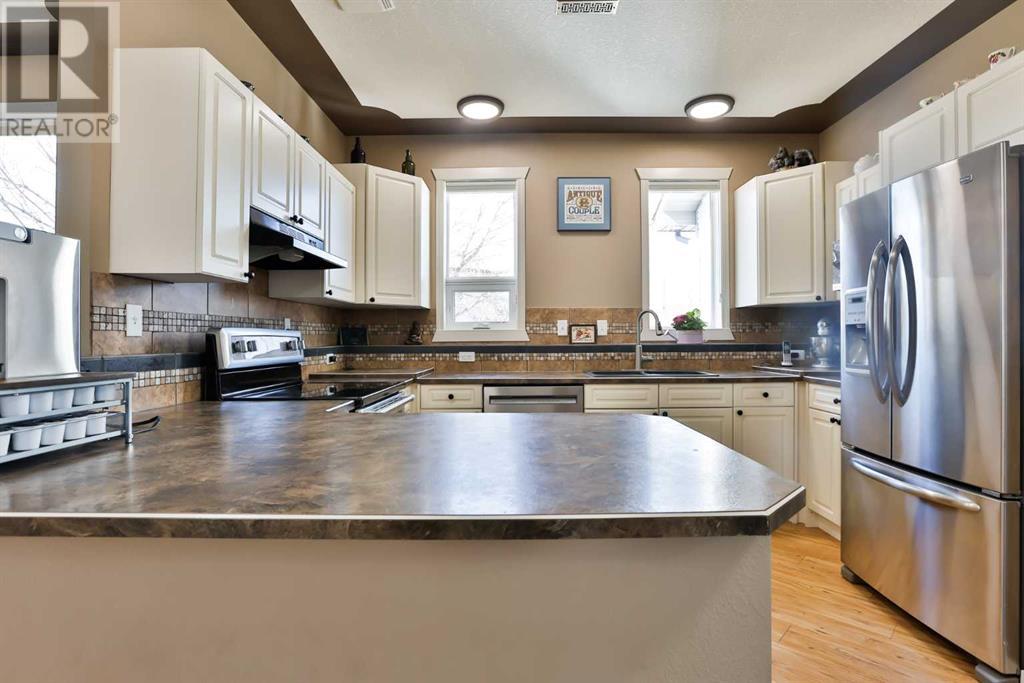 228 Tartan Circle W, Lethbridge, Alberta  T1J 5B1 - Photo 6 - A2211595