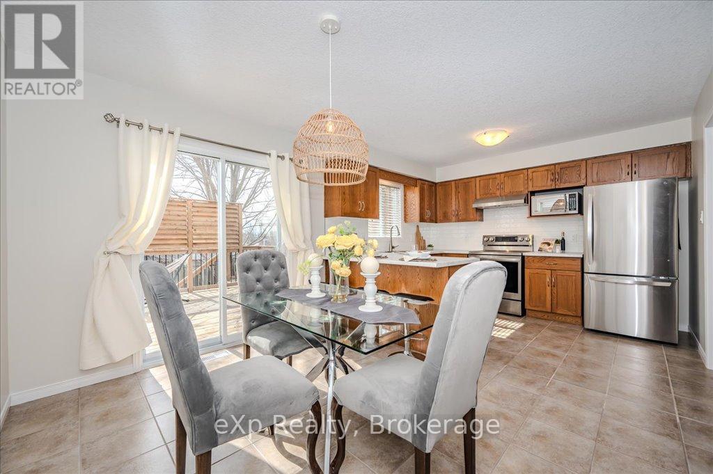 216 Severn Drive, Guelph, Ontario  N1E 0C7 - Photo 10 - X12061506