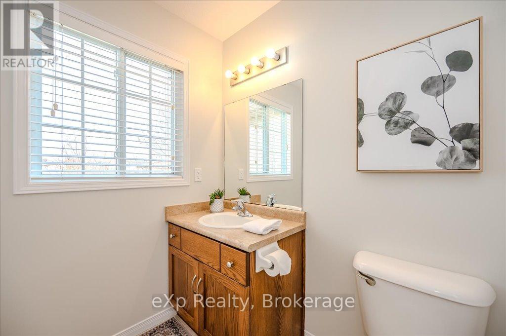216 Severn Drive, Guelph, Ontario  N1E 0C7 - Photo 16 - X12061506