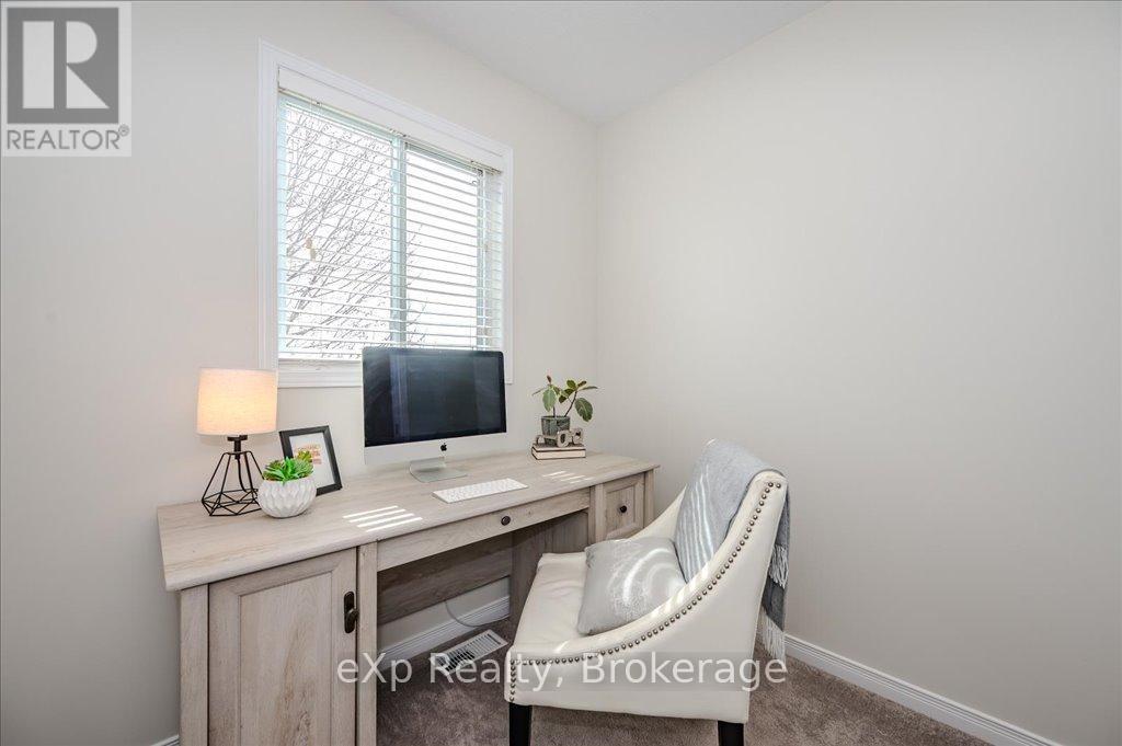 216 Severn Drive, Guelph, Ontario  N1E 0C7 - Photo 18 - X12061506