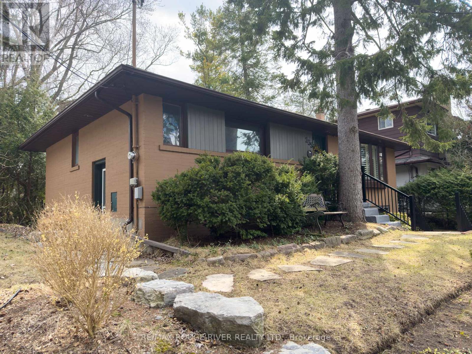 Property at 235 ISLAND ROAD image 3