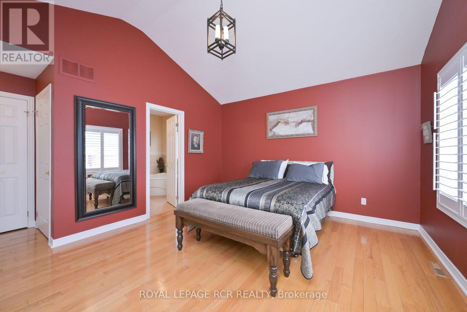42 Napa Ridge, New Tecumseth, Ontario  L9R 2E4 - Photo 19 - N12028071