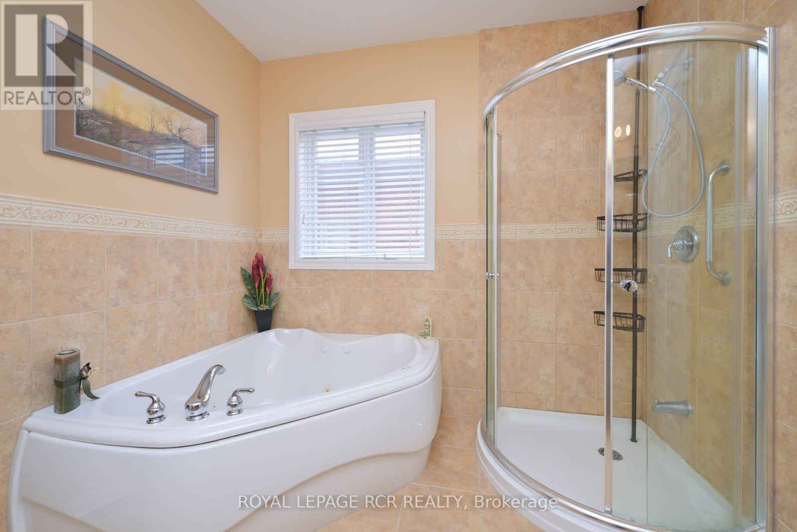 42 Napa Ridge, New Tecumseth, Ontario  L9R 2E4 - Photo 23 - N12028071