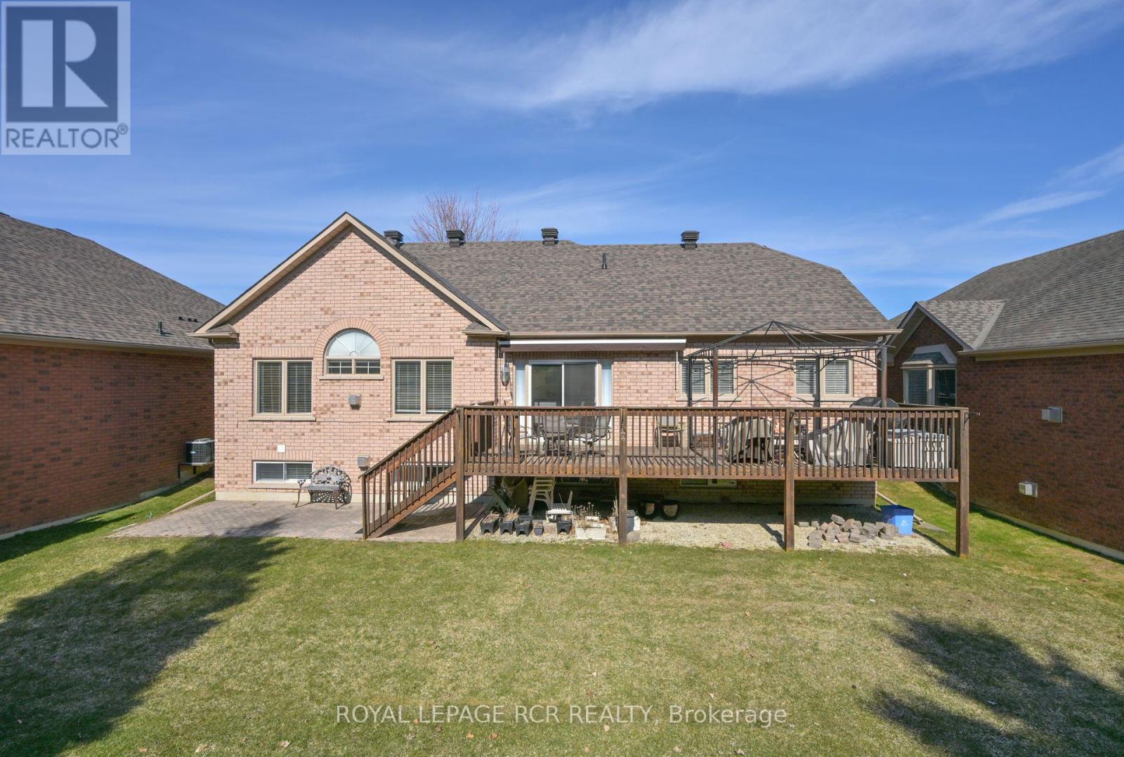 42 Napa Ridge, New Tecumseth, Ontario  L9R 2E4 - Photo 3 - N12028071