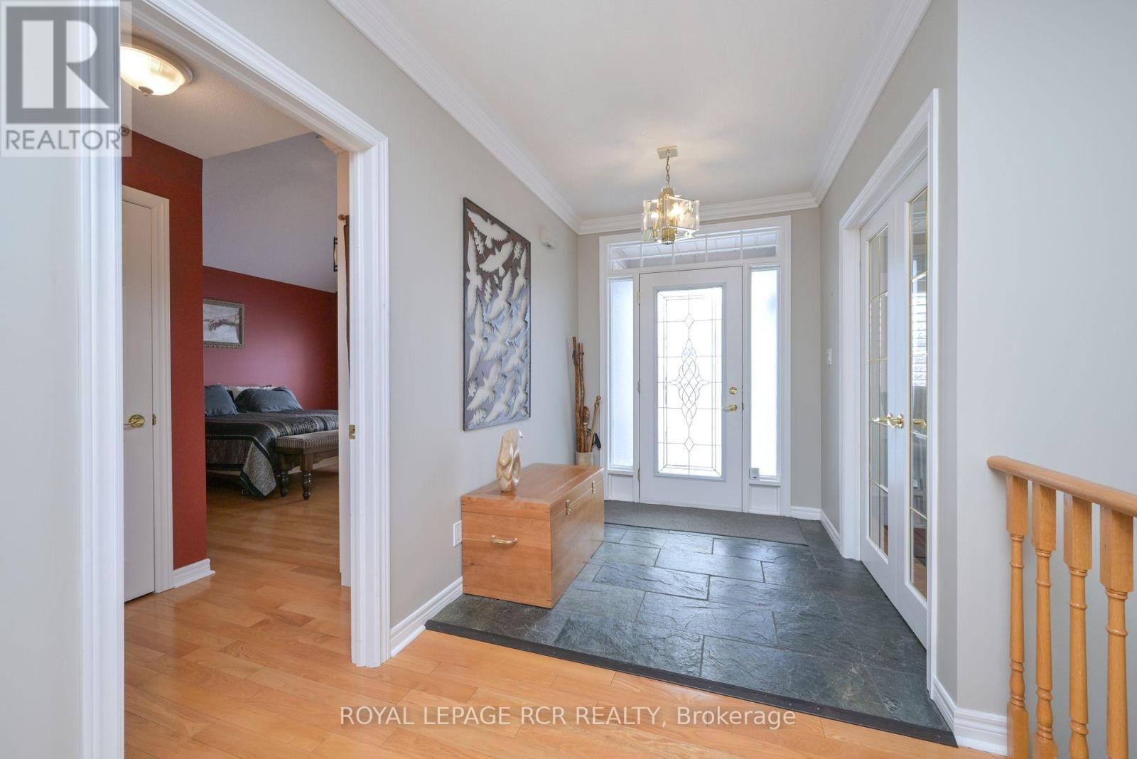 42 Napa Ridge, New Tecumseth, Ontario  L9R 2E4 - Photo 8 - N12028071