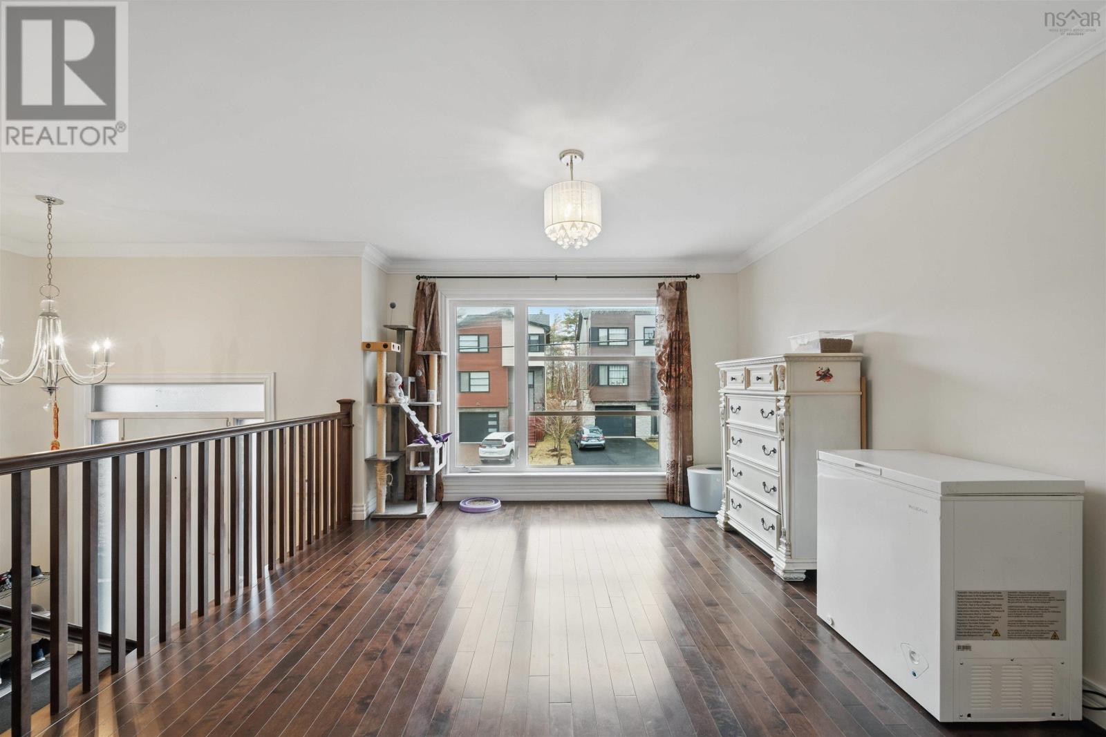 Property at 292 Fleetview Drive image 4