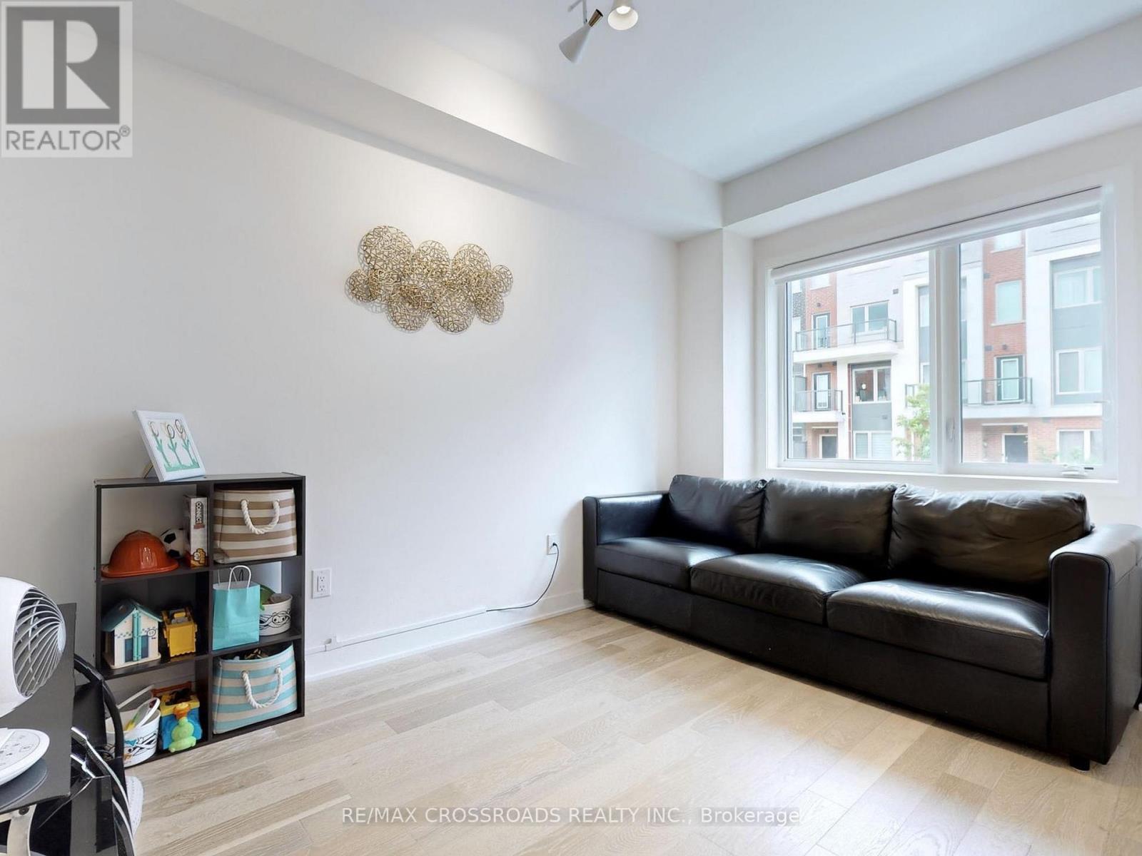 Property at 73 WILLIAM DUNCAN ROAD image 2