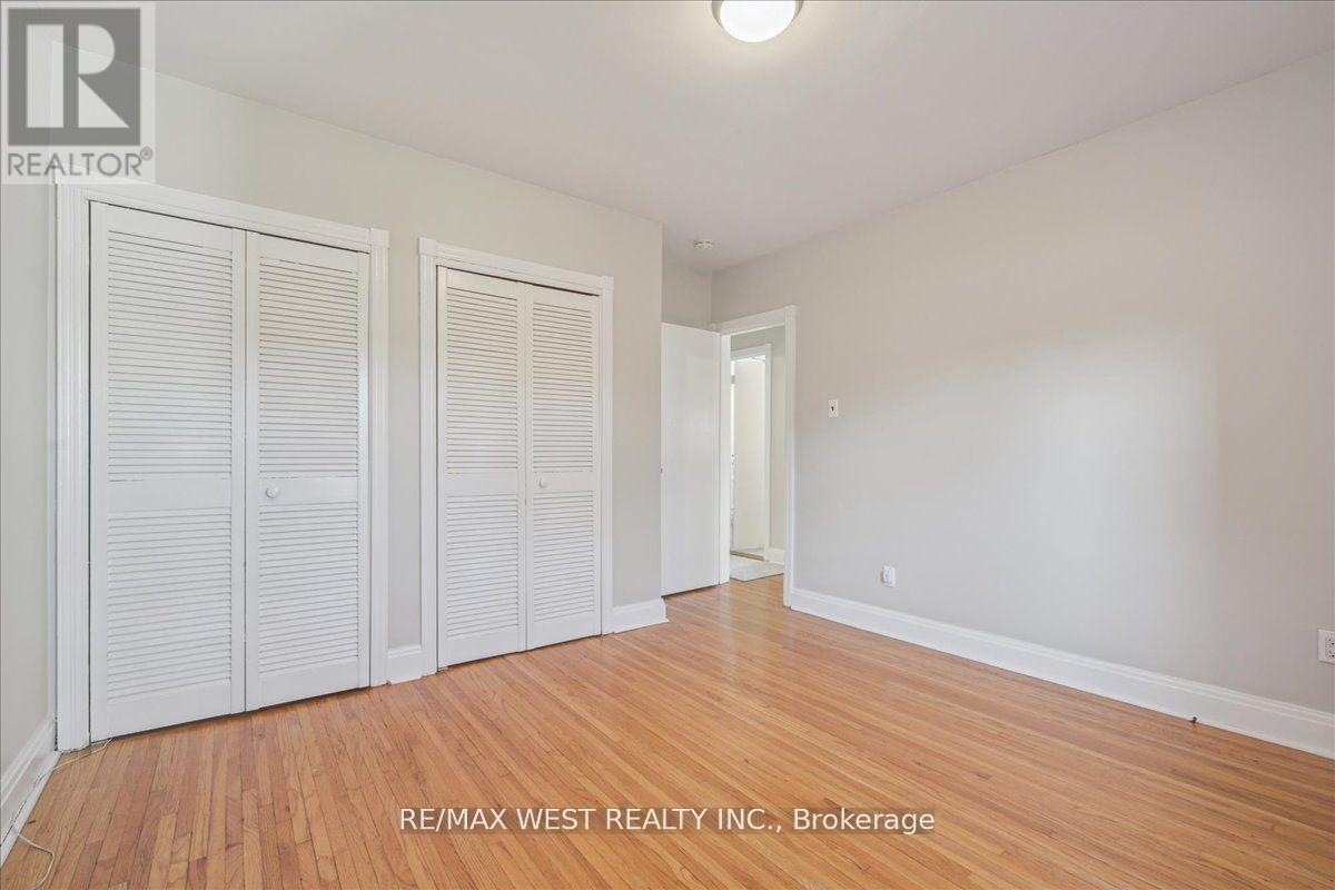29 Prennan Avenue, Toronto, Ontario  M9B 4B7 - Photo 4 - W12083922