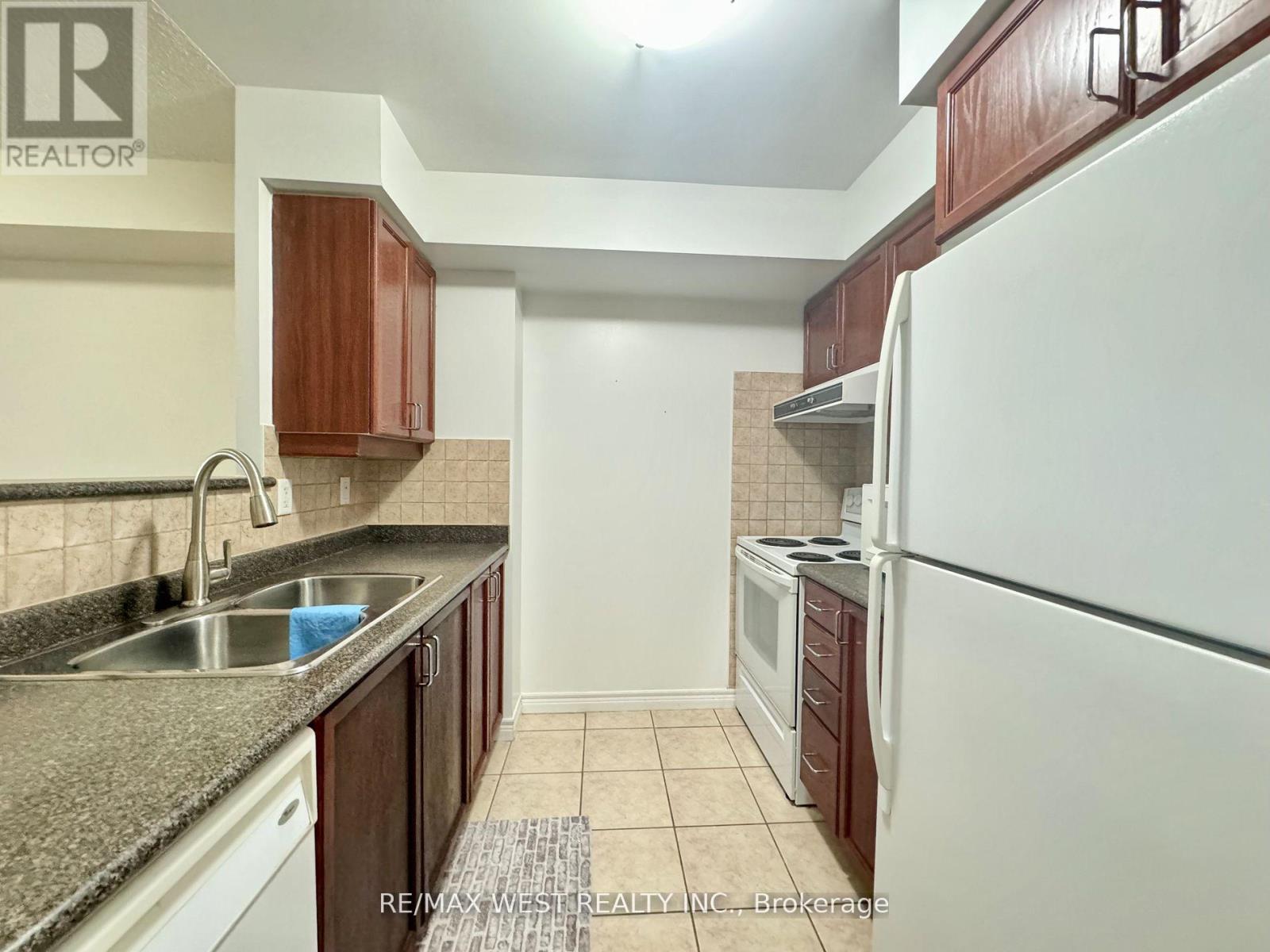2411 - 710 Humberwood Boulevard, Toronto, Ontario  M9W 7J5 - Photo 7 - W12083932