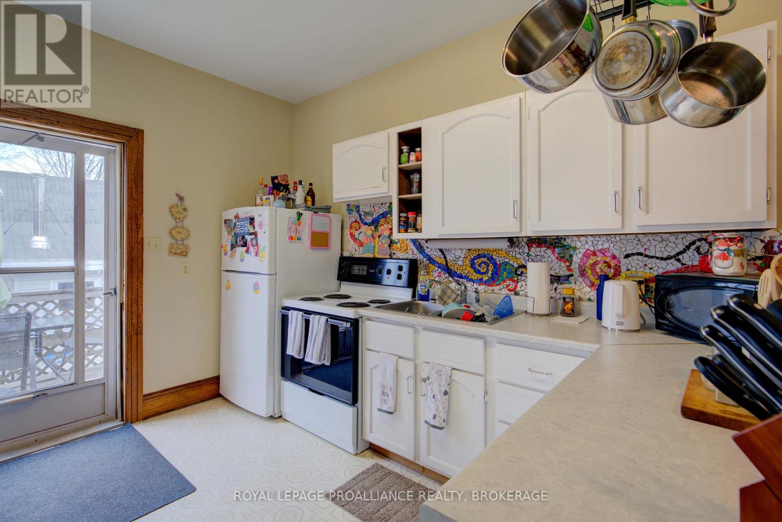 24 Rideau Street, Westport, Ontario  K0G 1X0 - Photo 10 - X12084106