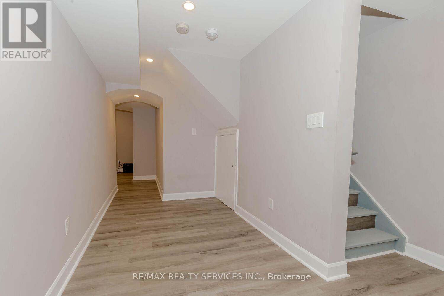 22 Mcintyre Lane, East Luther Grand Valley, Ontario  L9W 6W3 - Photo 35 - X12083879