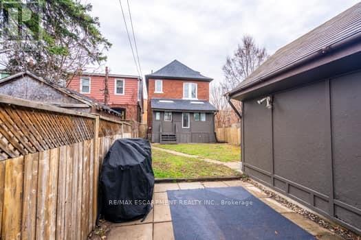164 Edgemont Street S, Hamilton (Delta), Ontario  L8K 2H9 - Photo 41 - X12083926