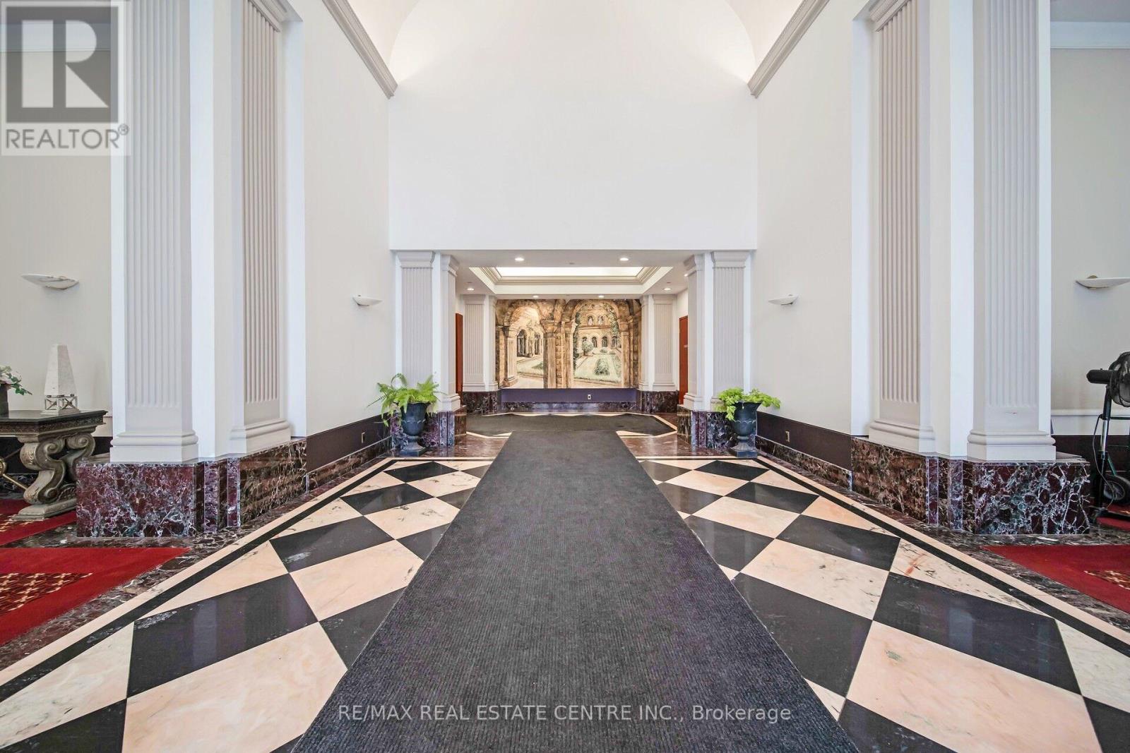 Property at 603 - 11 LEE CENTRE DRIVE image 4
