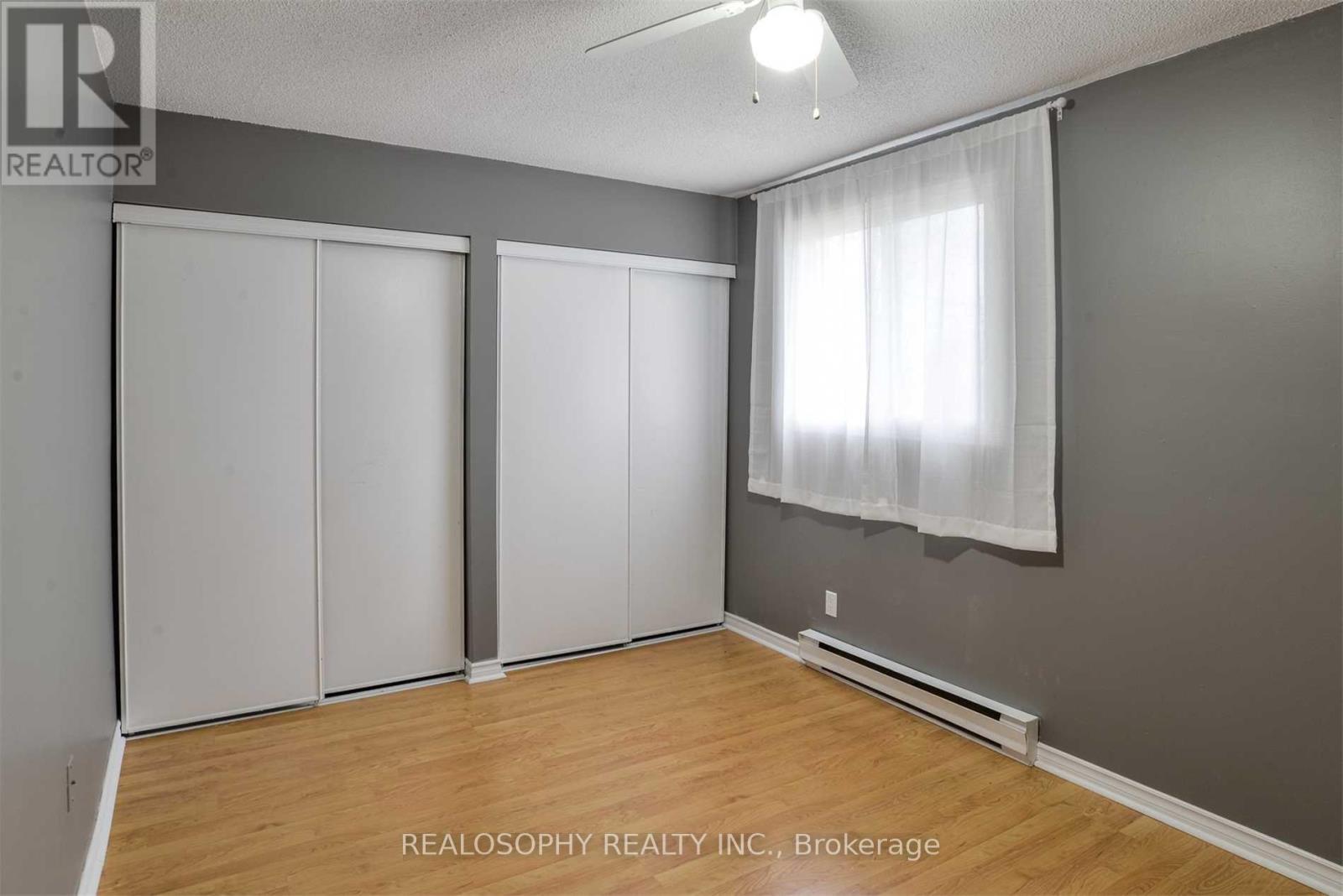 2 Christine Place, Orillia, Ontario  L3V 7P1 - Photo 5 - S12083993
