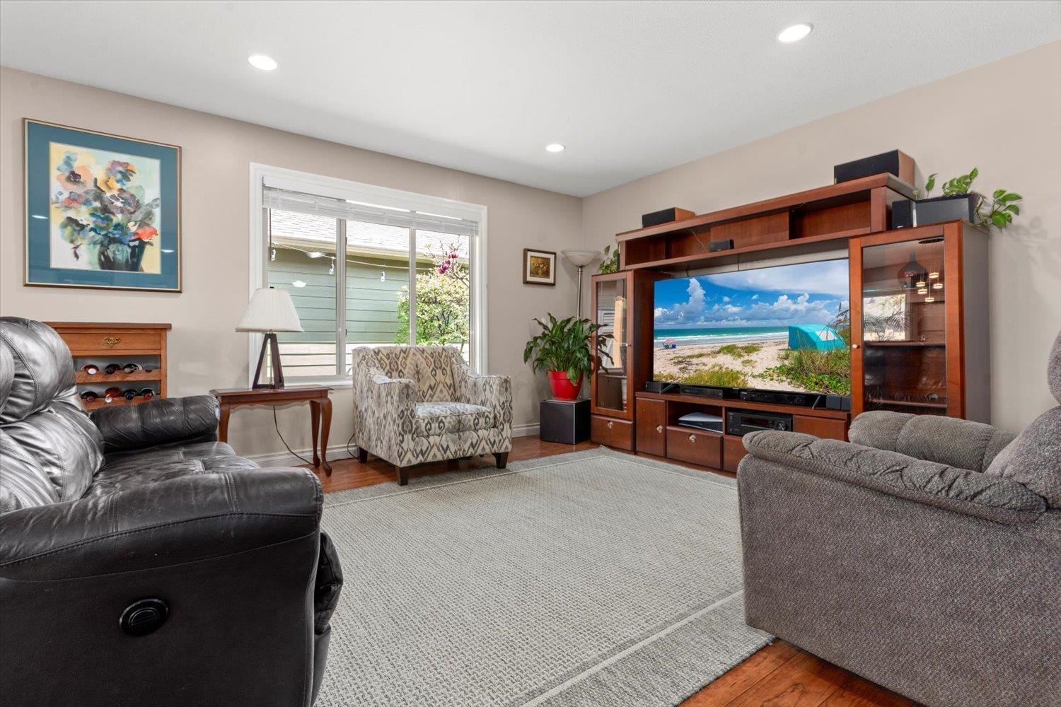 Property at 67 46000 THOMAS ROAD image 5