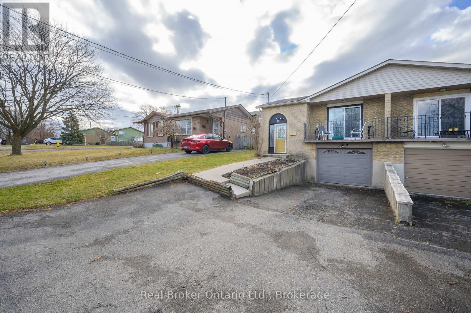 Property at 52 GREEN MAPLE DRIVE image 3