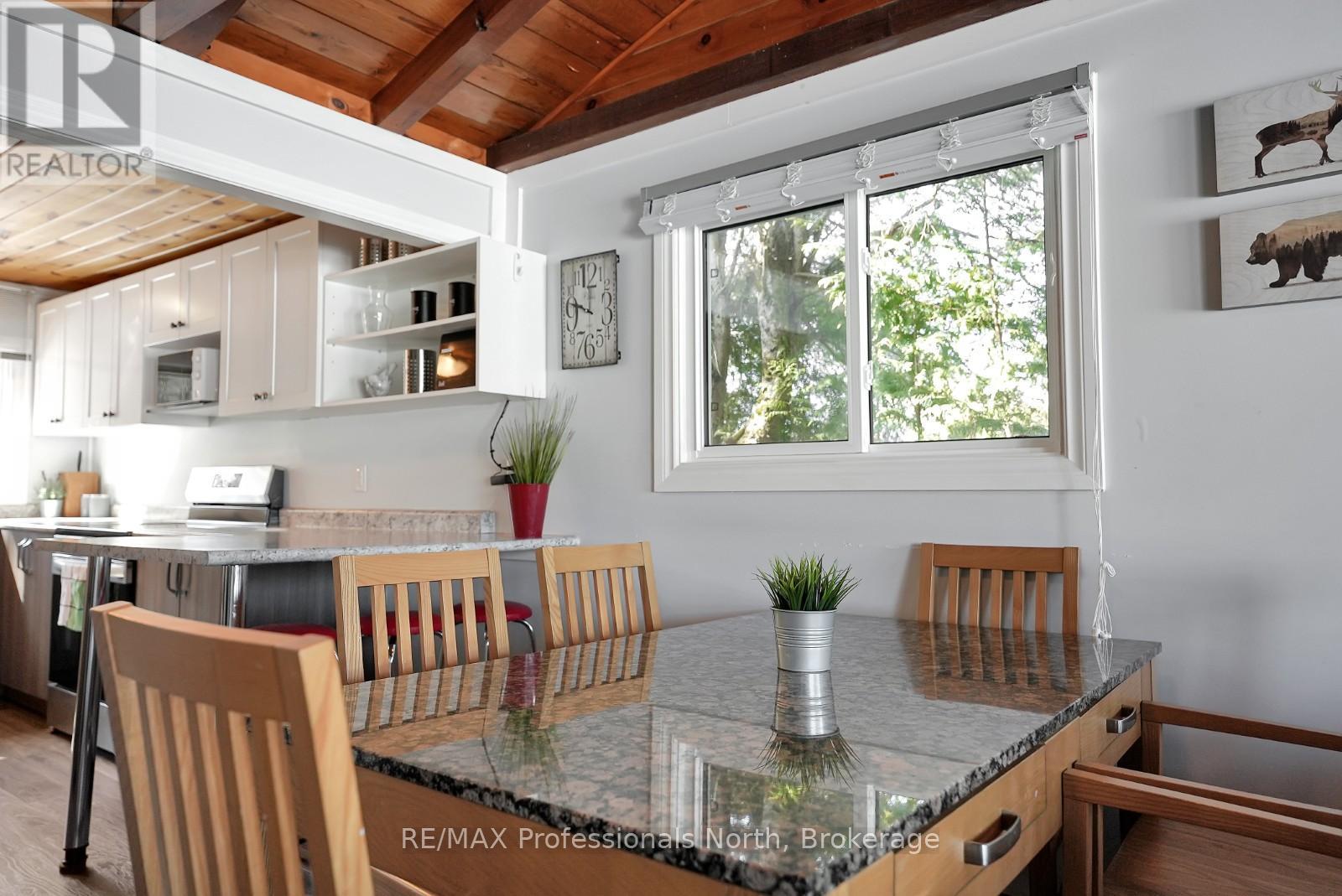 1024 Quail Run Lane, Minden Hills, Ontario  K0M 2K0 - Photo 8 - X12084081