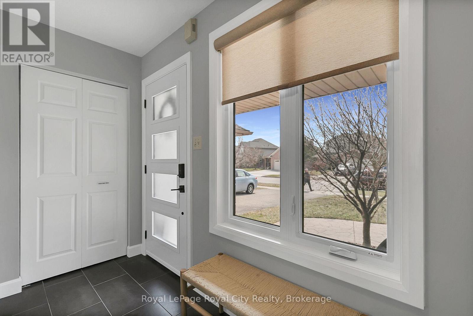 90 Milson Crescent, Guelph, Ontario  N1C 1G6 - Photo 3 - X12084112