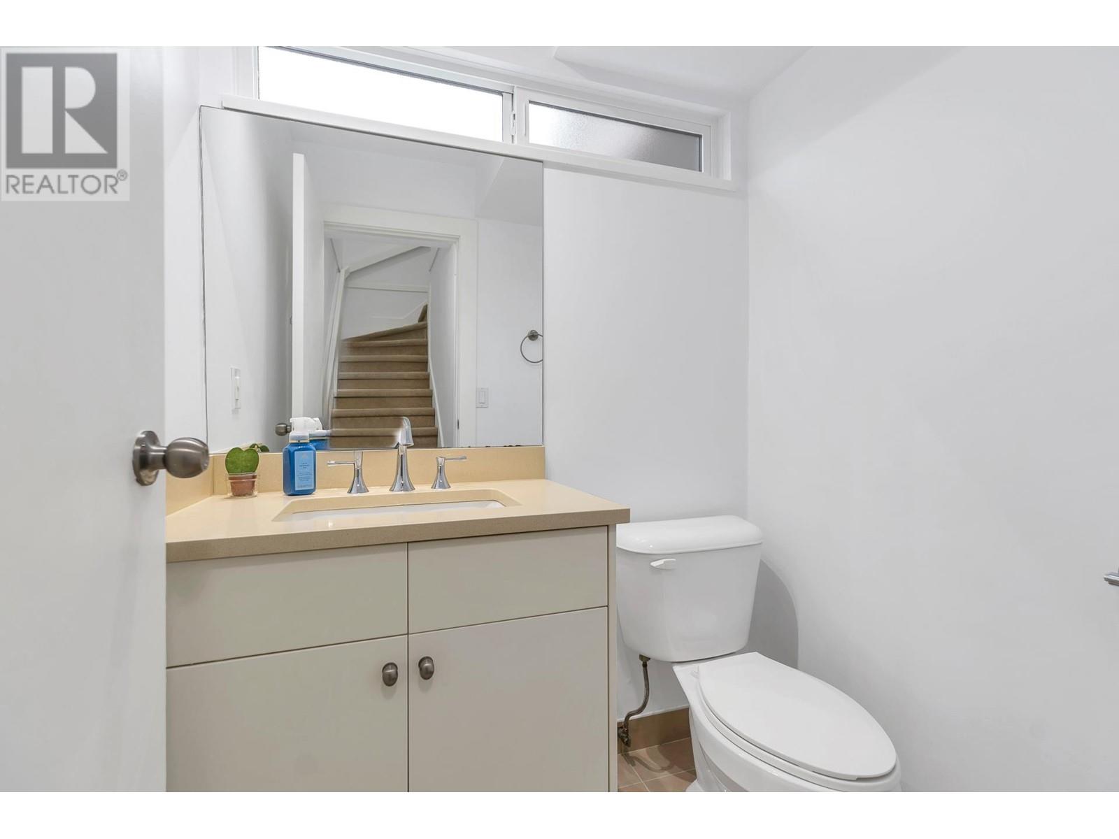 Listing Picture 19 of 30 : 8577 FLOWERING PLACE, Burnaby / 本拿比 - 魯藝地產 Yvonne Lu Group - MLS Medallion Club Member