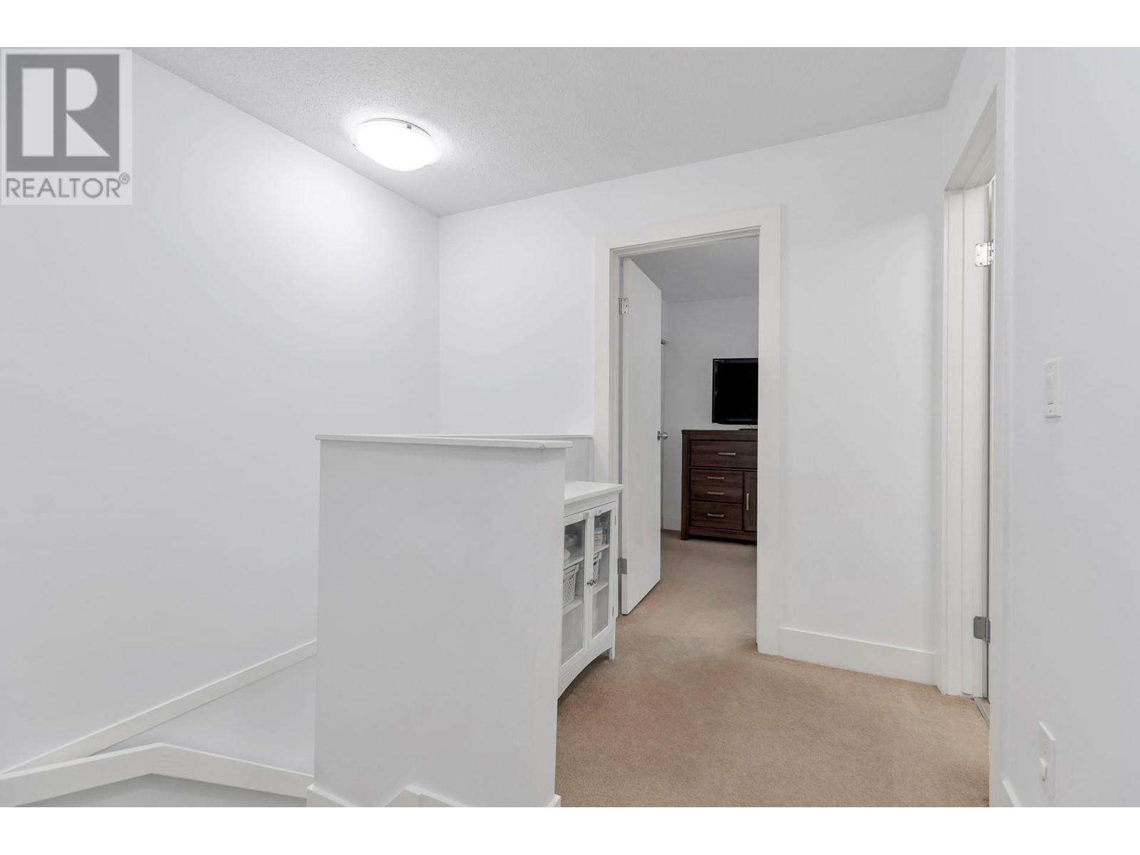 Listing Picture 21 of 30 : 8577 FLOWERING PLACE, Burnaby / 本拿比 - 魯藝地產 Yvonne Lu Group - MLS Medallion Club Member