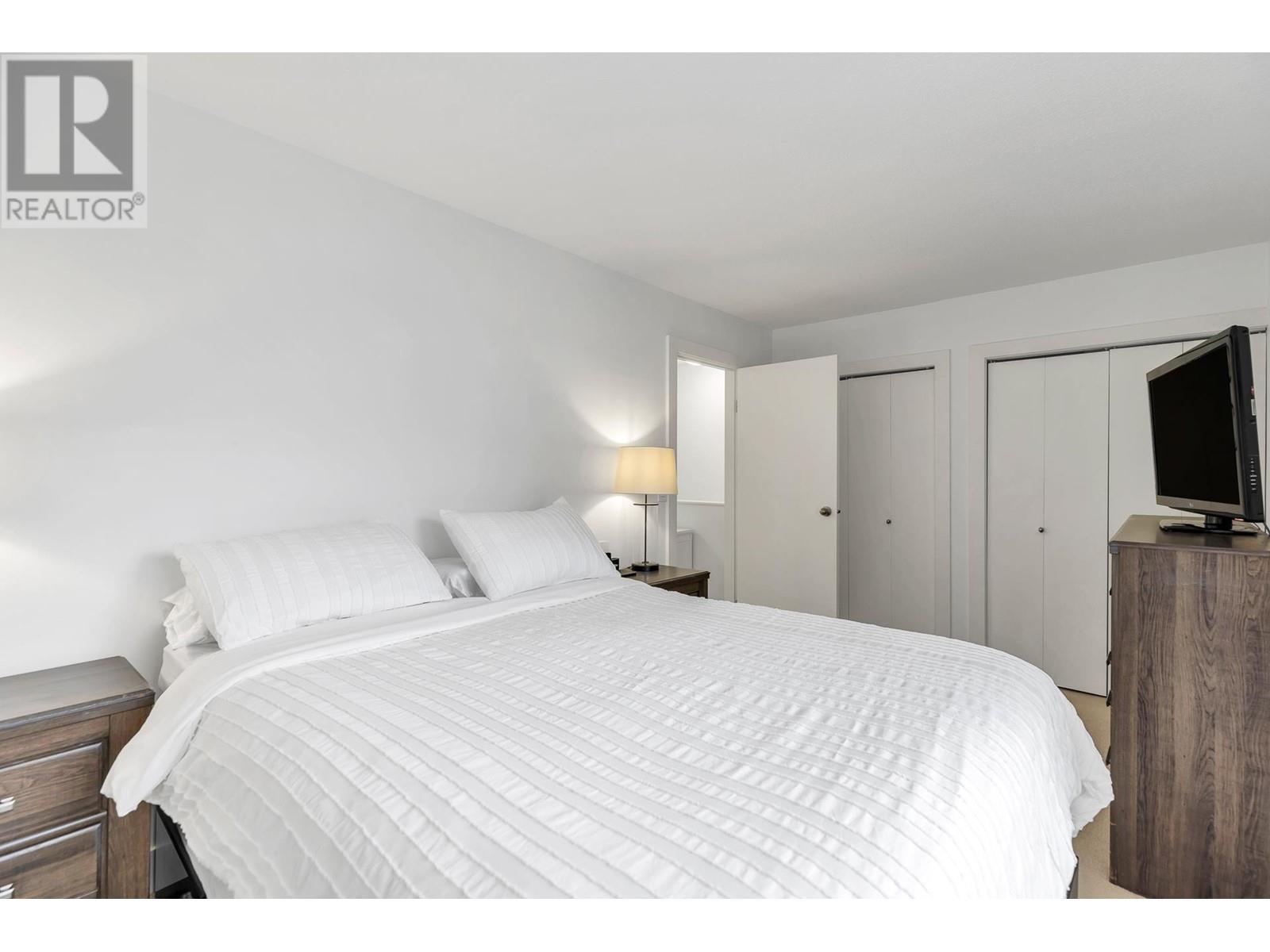 Listing Picture 28 of 30 : 8577 FLOWERING PLACE, Burnaby / 本拿比 - 魯藝地產 Yvonne Lu Group - MLS Medallion Club Member