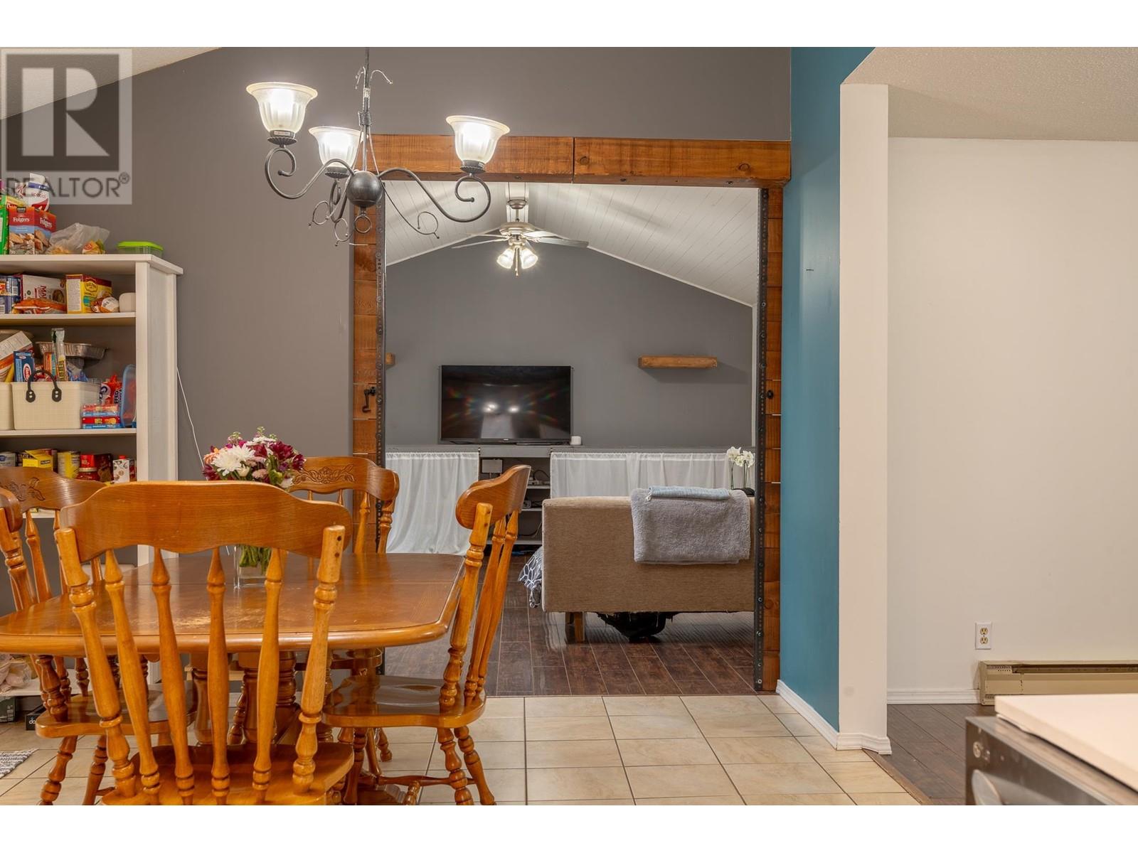 6279 Norwest Bay Road, Sechelt, British Columbia  V7Z 0M5 - Photo 12 - R2990440