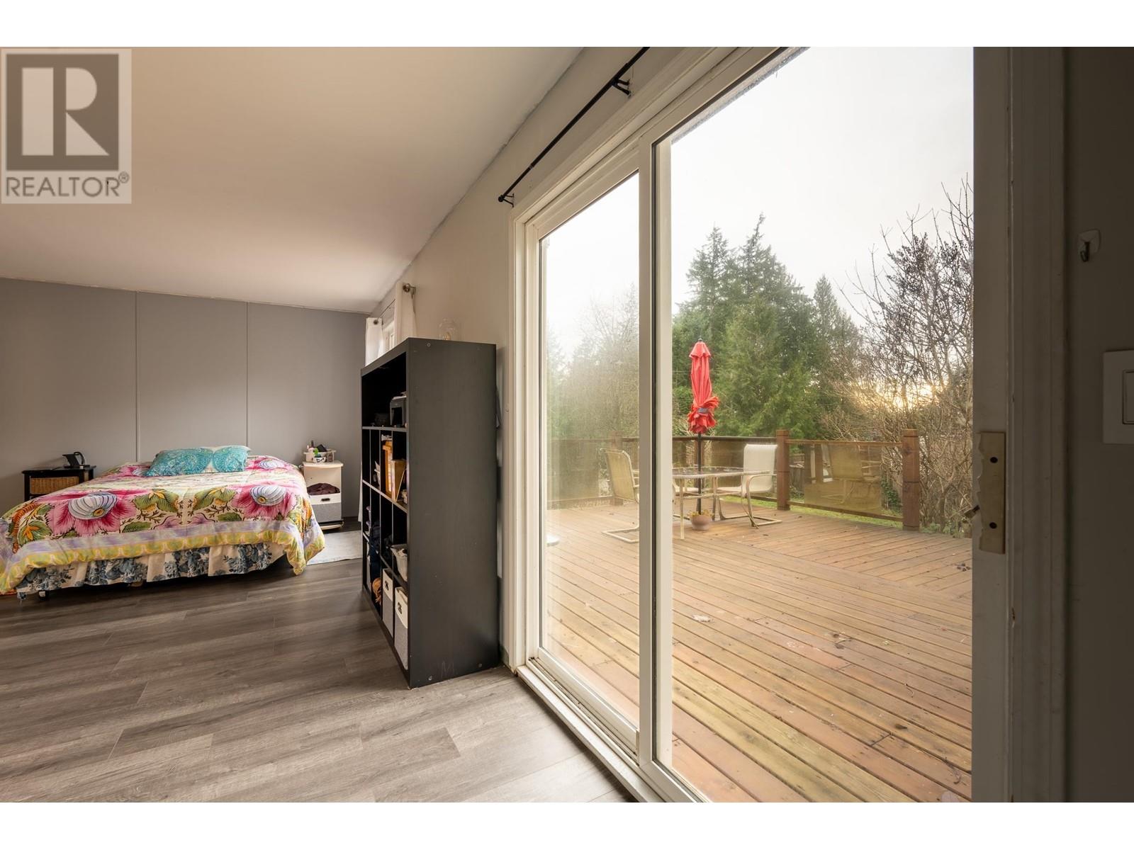 6279 Norwest Bay Road, Sechelt, British Columbia  V7Z 0M5 - Photo 19 - R2990440