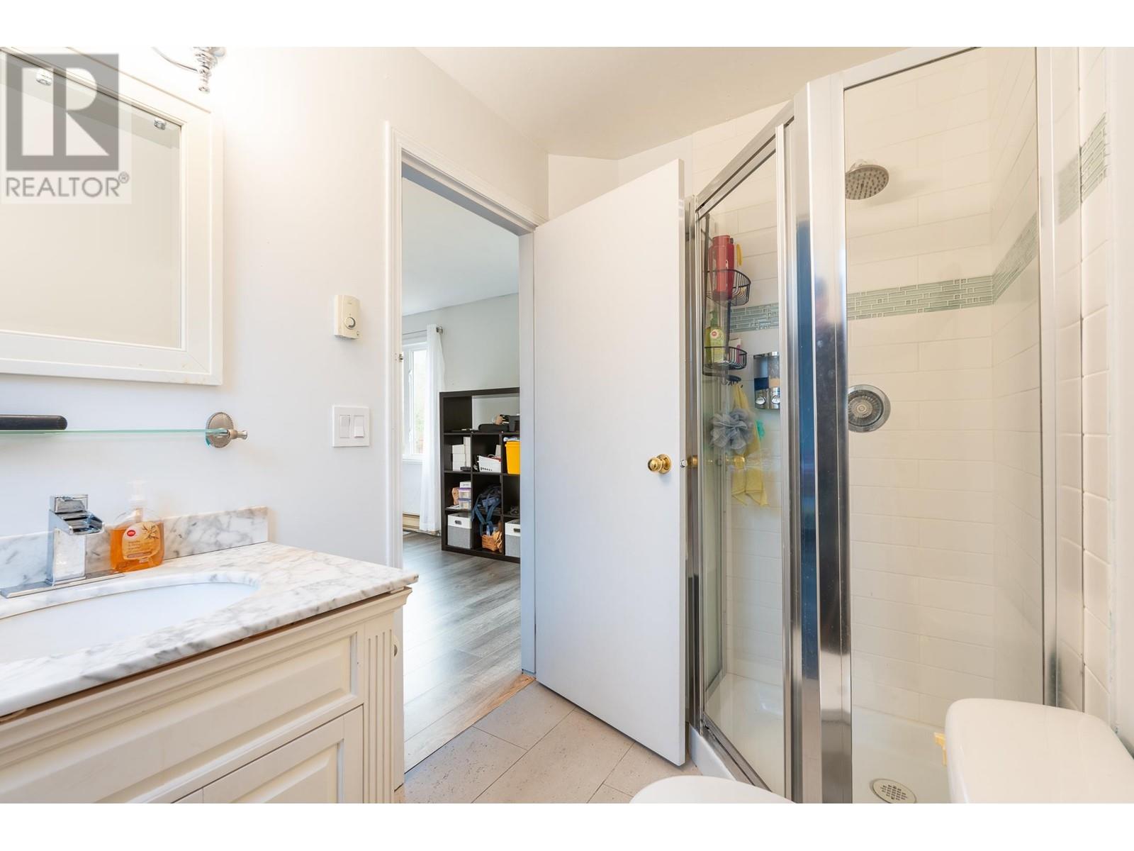 6279 Norwest Bay Road, Sechelt, British Columbia  V7Z 0M5 - Photo 22 - R2990440