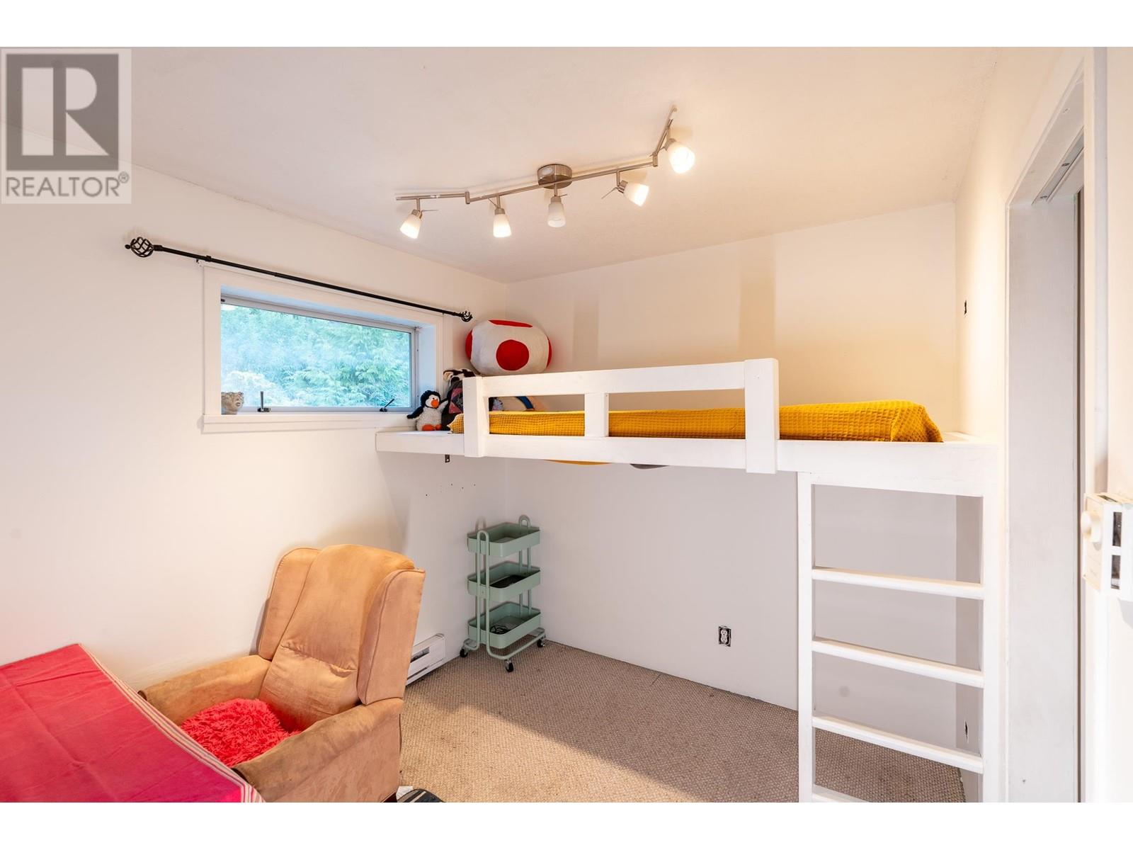 6279 Norwest Bay Road, Sechelt, British Columbia  V7Z 0M5 - Photo 25 - R2990440