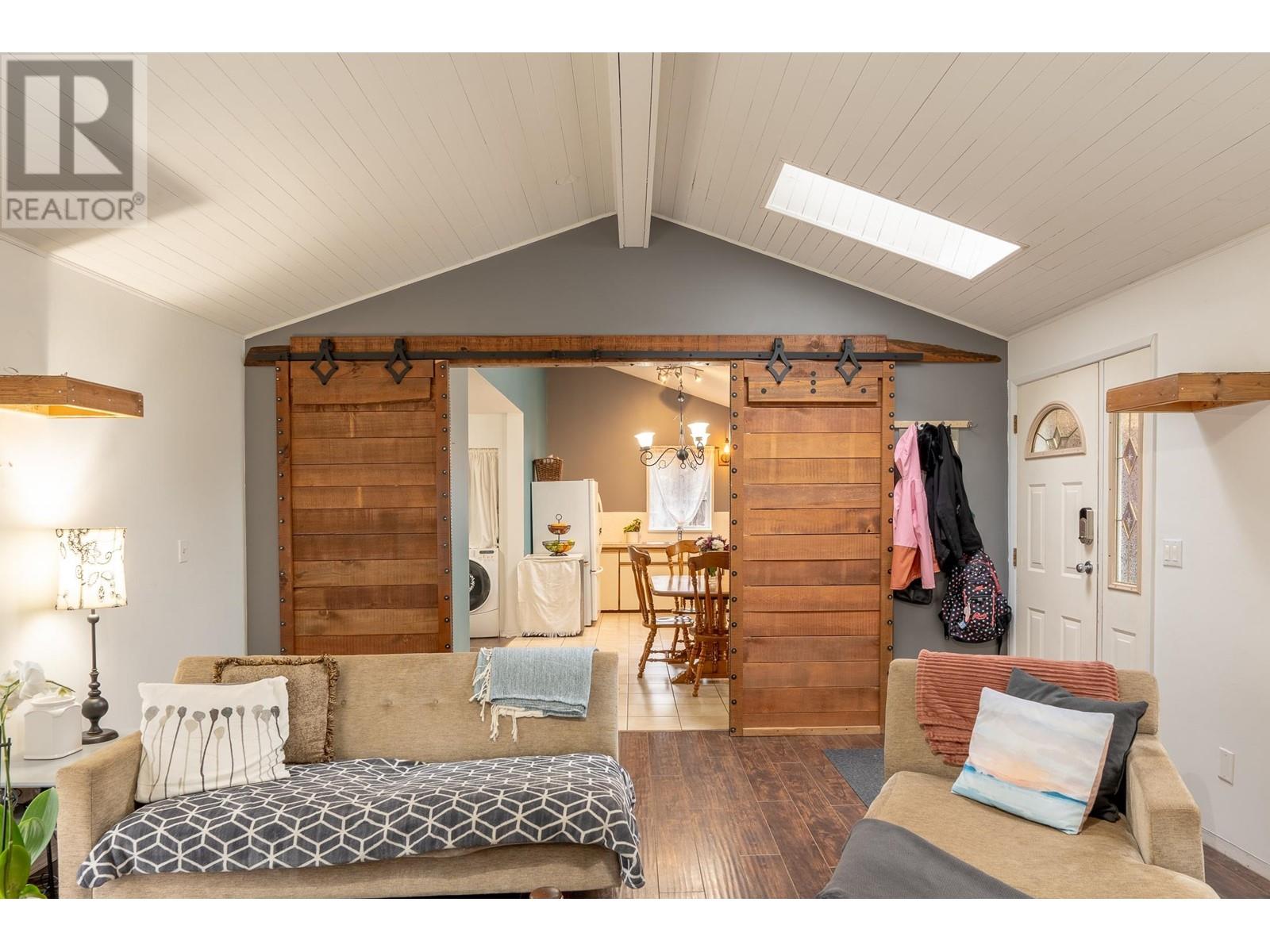6279 Norwest Bay Road, Sechelt, British Columbia  V7Z 0M5 - Photo 6 - R2990440