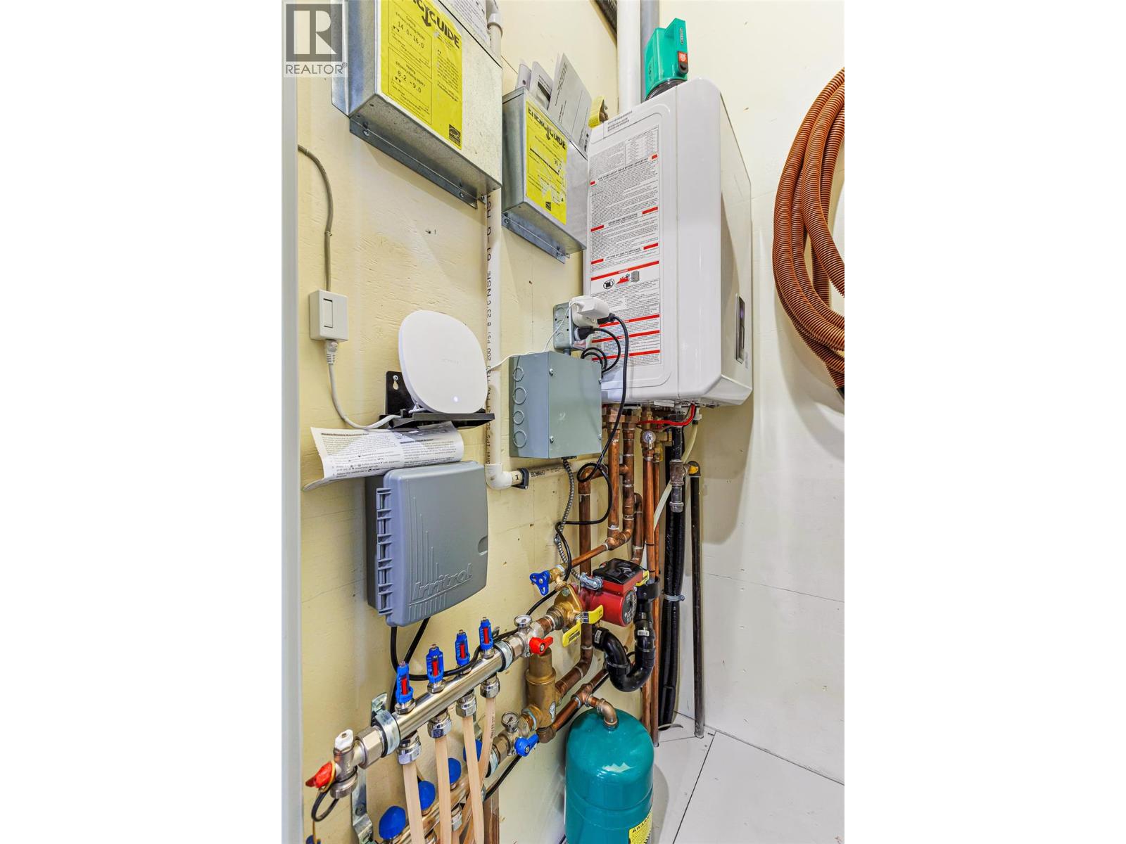 1808 Erickson Road, Creston, British Columbia V0B 1G5 - Photo 32 - 10333928