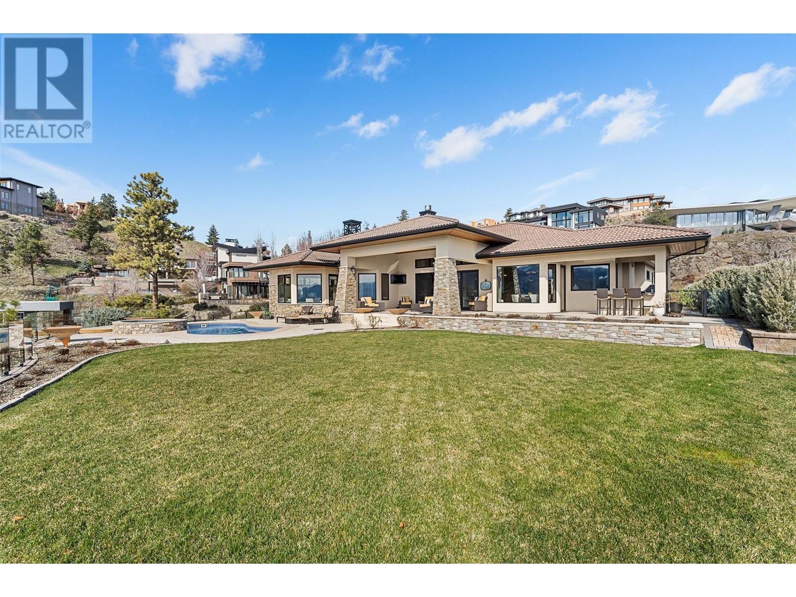 Property at 772 Highpointe Place image 4