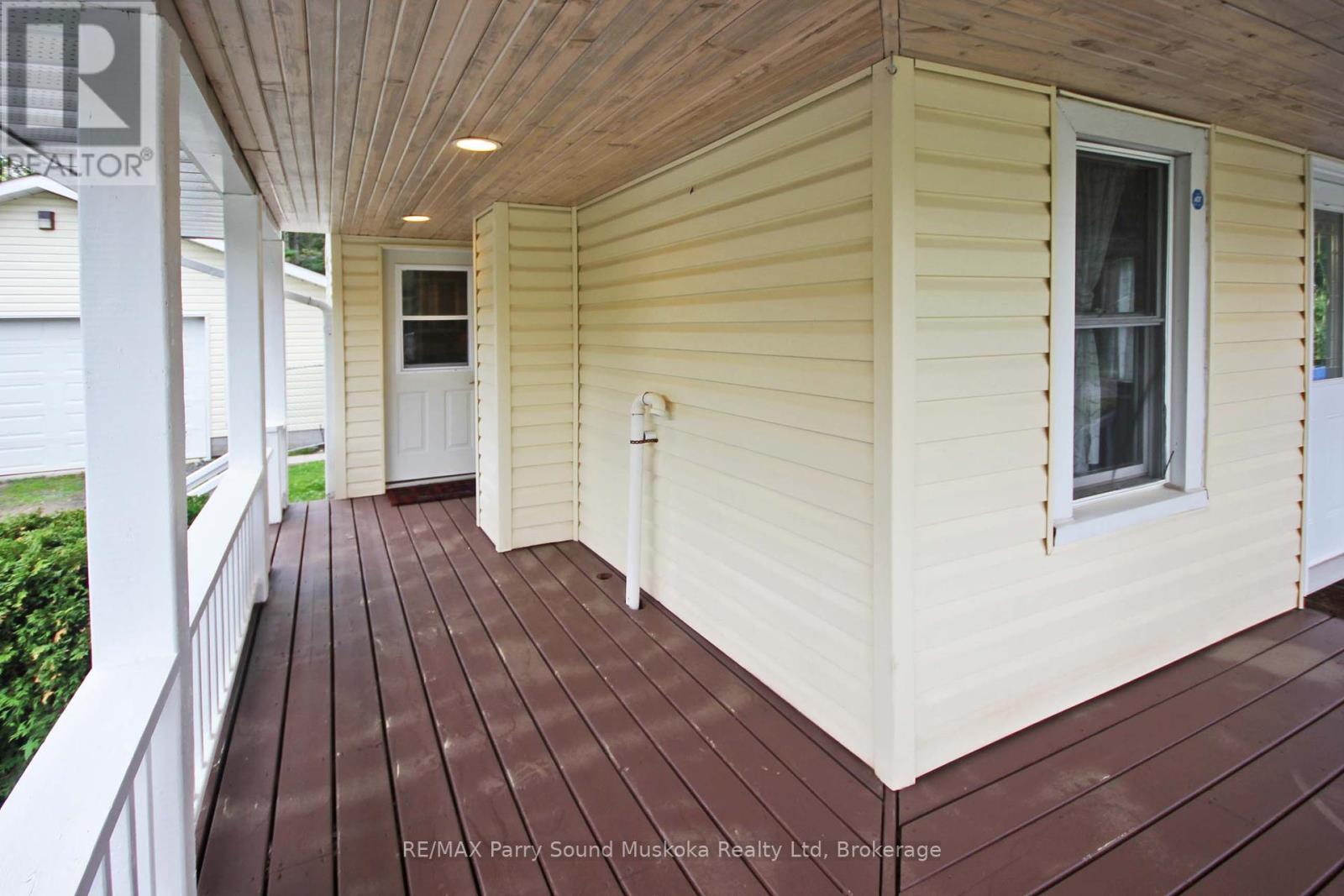 8 Meadow Street, Parry Sound, Ontario  P2A 2L9 - Photo 8 - X12007472